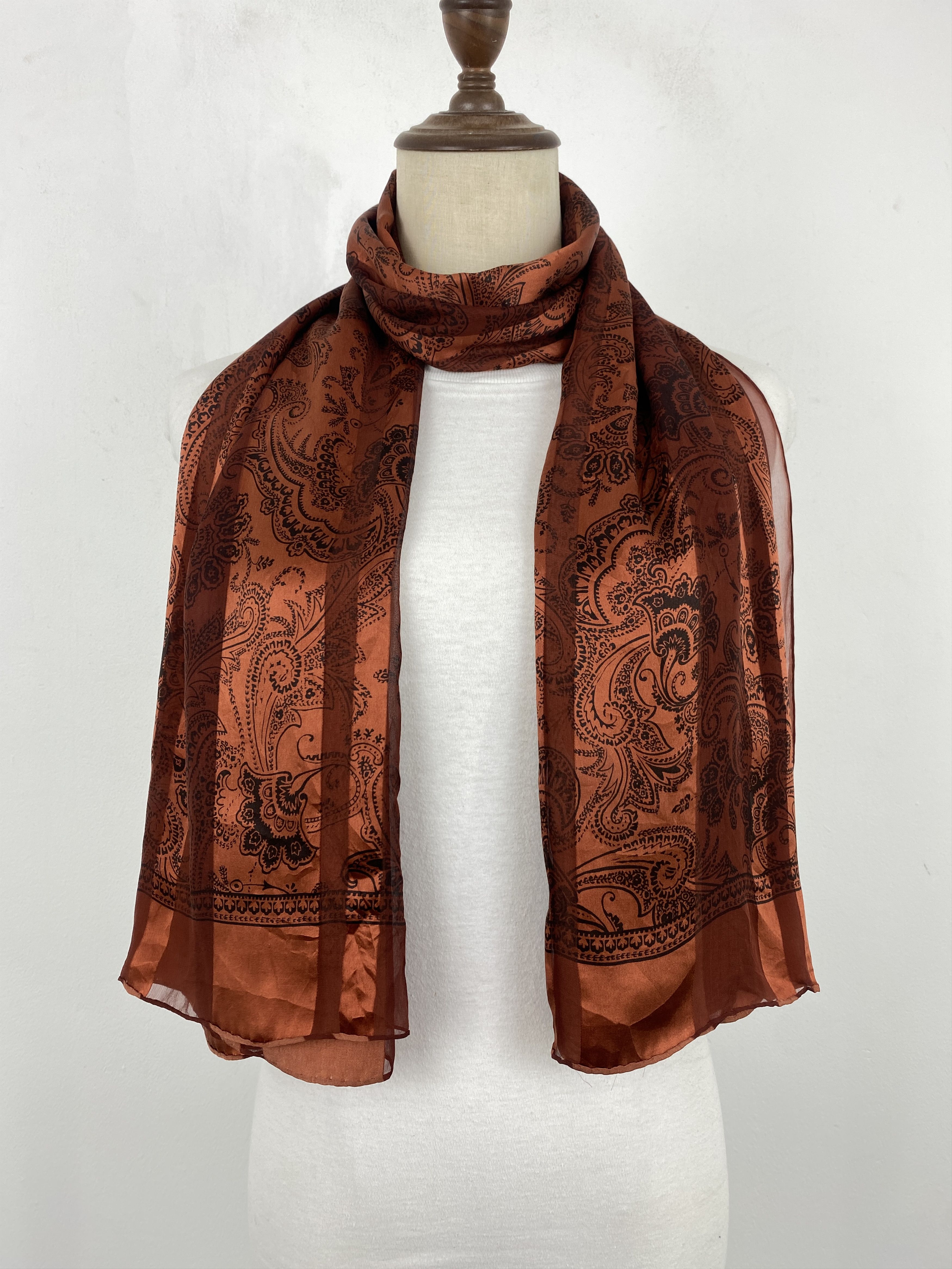 Givenchy × Vintage Givenchy Silk Scarf / Foulard / Silk Shawl SN0010 Size ONE SIZE - 1 Thumbnail