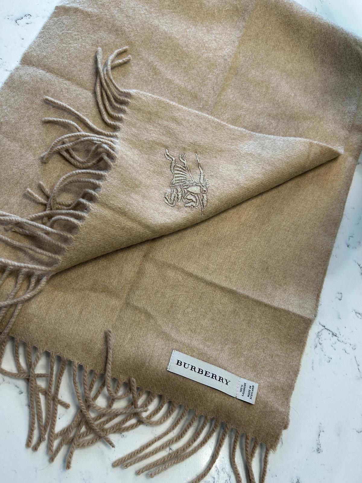 Burberry NWT BURBERRY Heritage Cashmere Scarf - Classic Camel Check Size ONE SIZE - 5 Thumbnail
