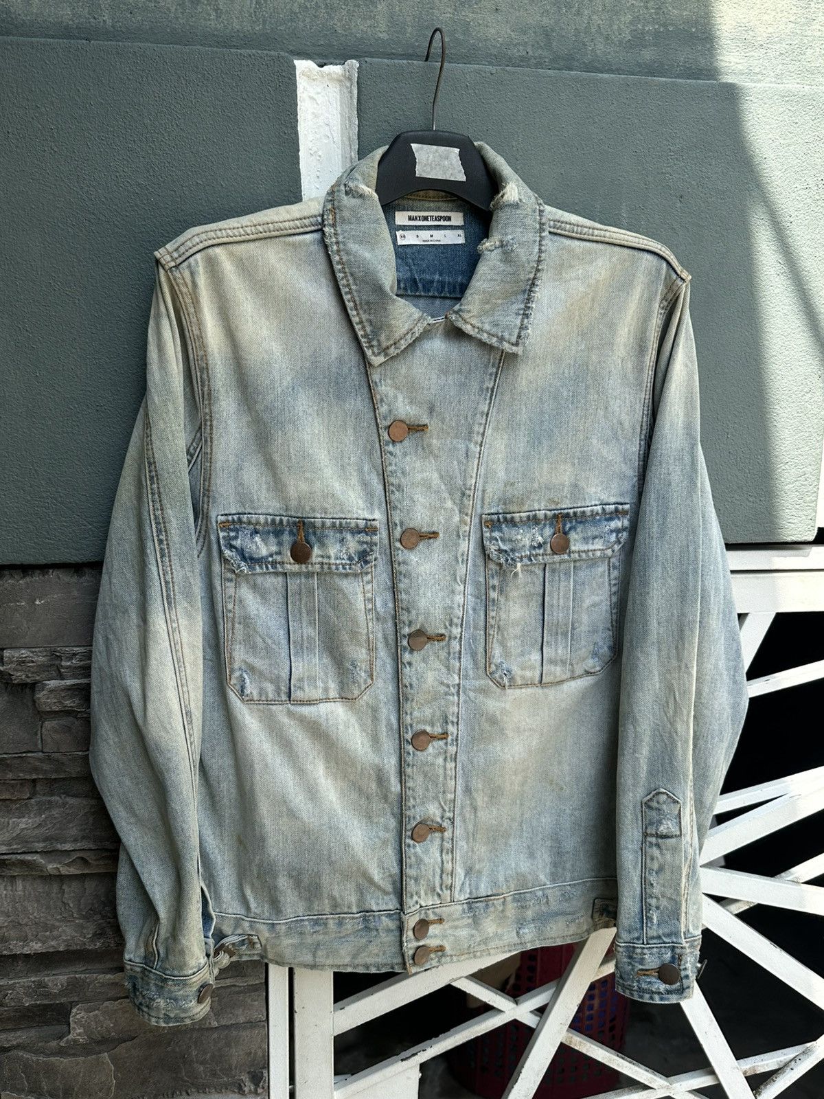 One Teaspoon faded/distressed MARXONETEASPOON denim jacket. Size US XS / EU 42 / 0 - 1 Thumbnail