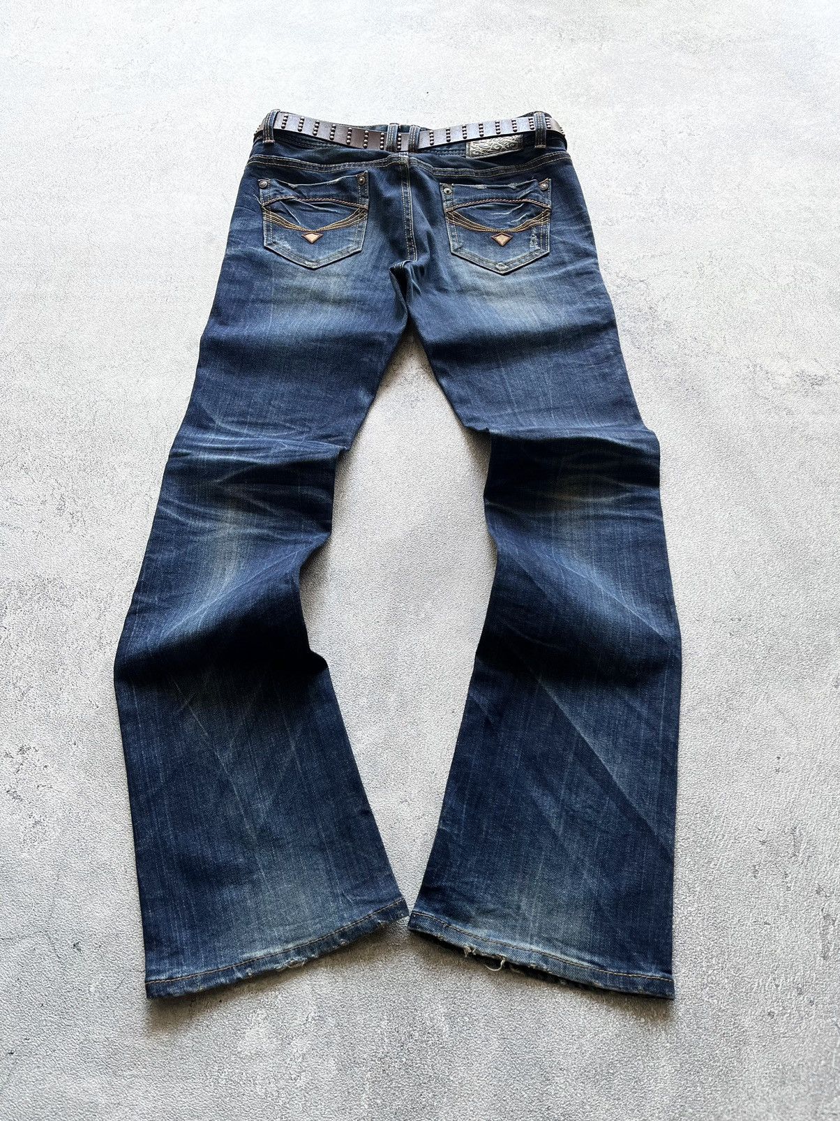 Tornado Mart 2000s HOTCHKISS DENIM FADED FLARE JEAN Size US 32 / EU 48 - 7 Thumbnail