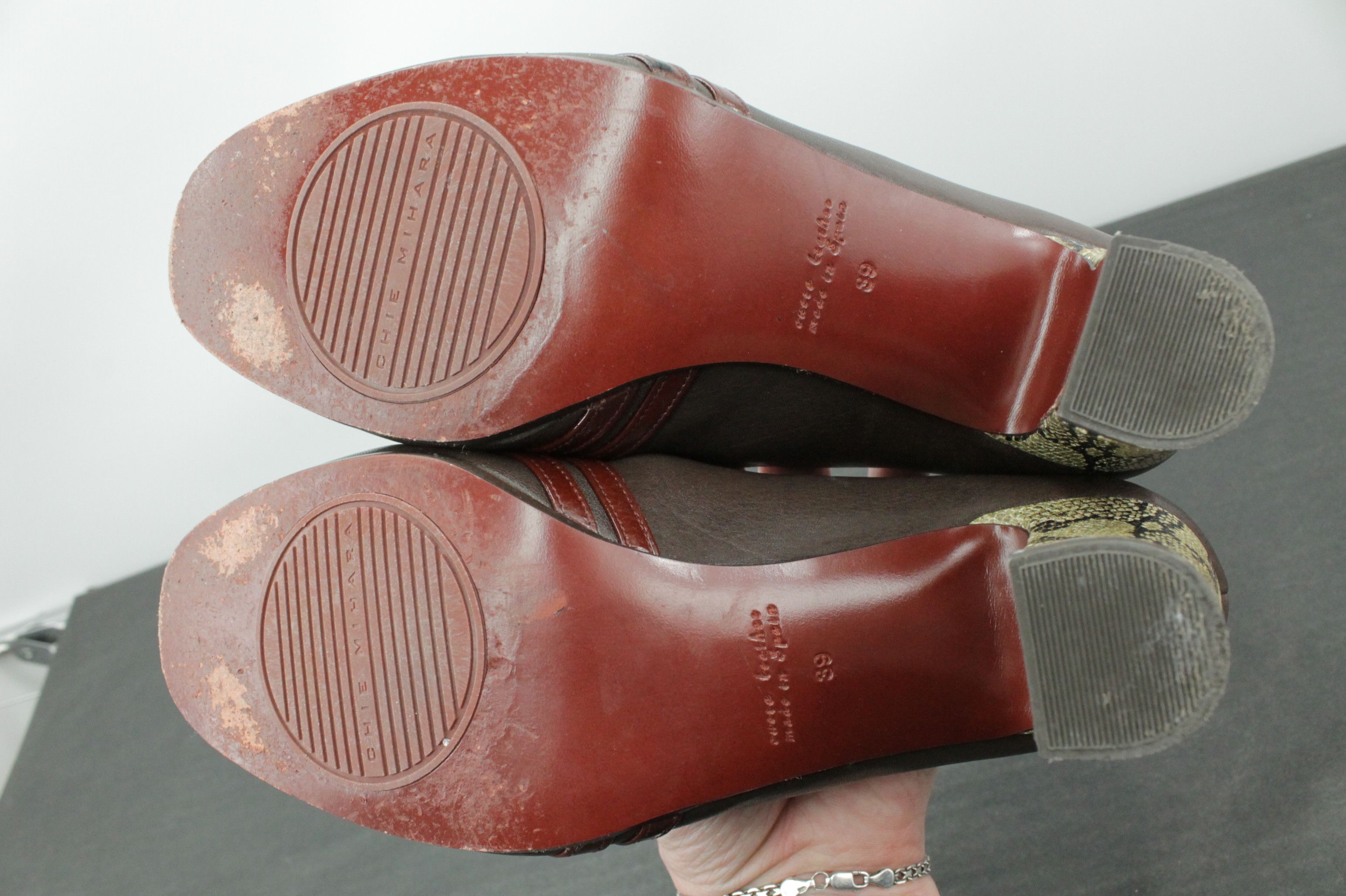 Designer Chie Mihara Leather Heels Python Print Brown Leather Shoes Size US 9 / IT 39 - 9 Thumbnail