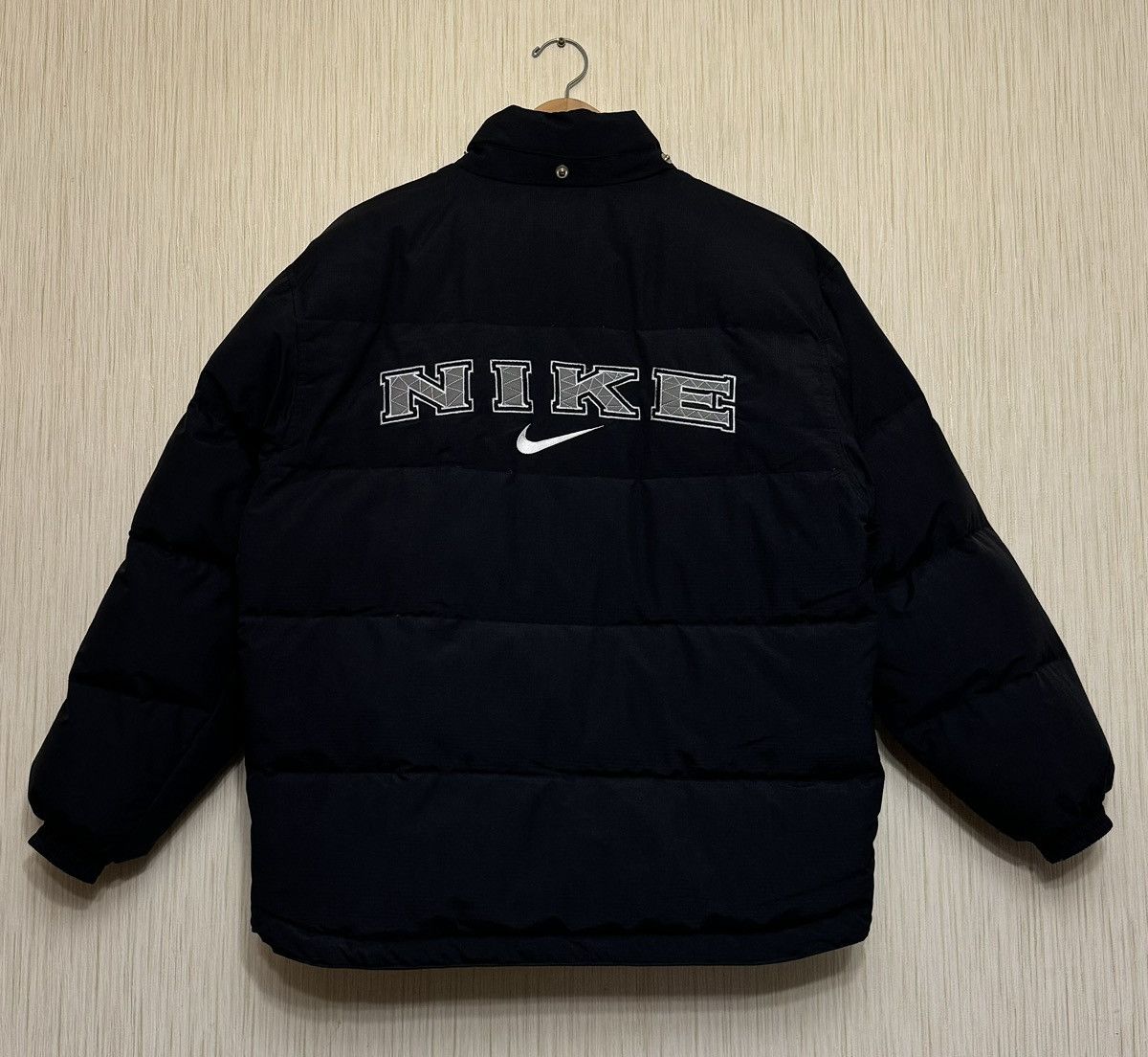 Nike × Vintage Nike vintage big logo puffer down jacket Size US S / EU 44-46 / 1 - 6 Thumbnail