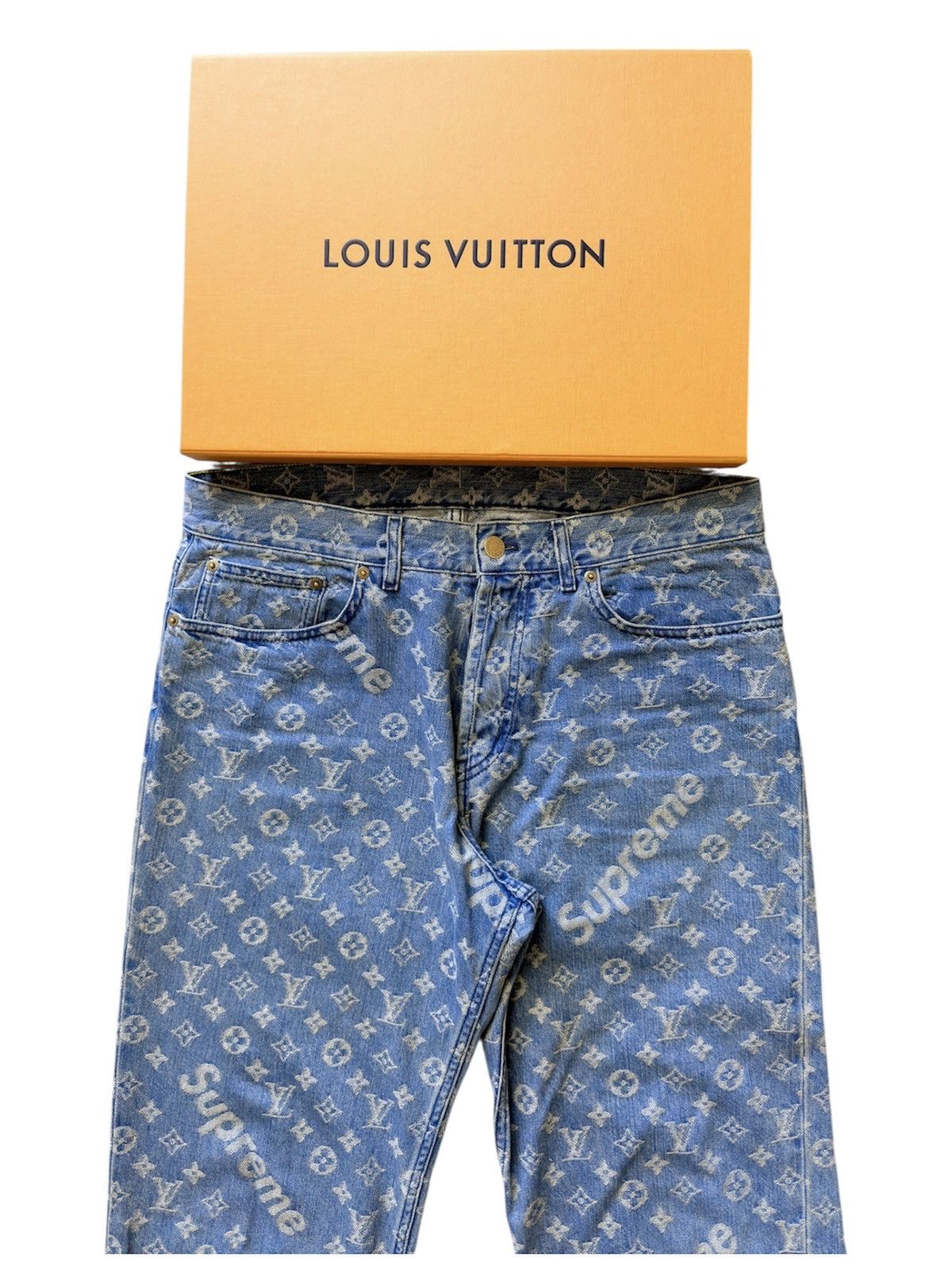 Louis Vuitton × Supreme Louis Vuitton X SUPREME 32 Denim Jeans Blue Monogram Size US 32 / EU 48 - 3 Thumbnail