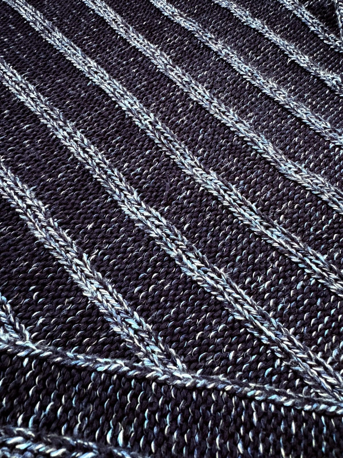 Armani AJ | ARMANI JEANS - 90s vintage knitwear 💸 Size US XL / EU 56 / 4 - 5 Thumbnail