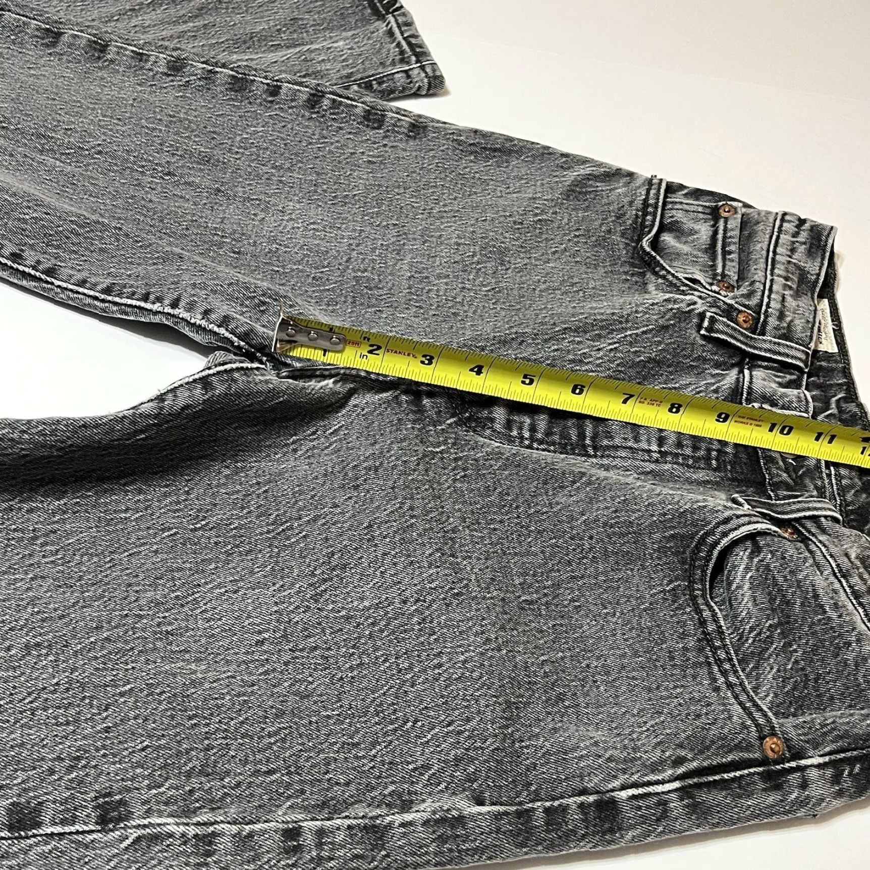 Levi's Levi's Premium 501 Jeans Womens Slim High Rise 27x27 Gray Denim Pocket Logo 5-Pocket Jeans Retro Vintage Style Mens? Size 27" / US 4 / IT 40 - 4 Thumbnail