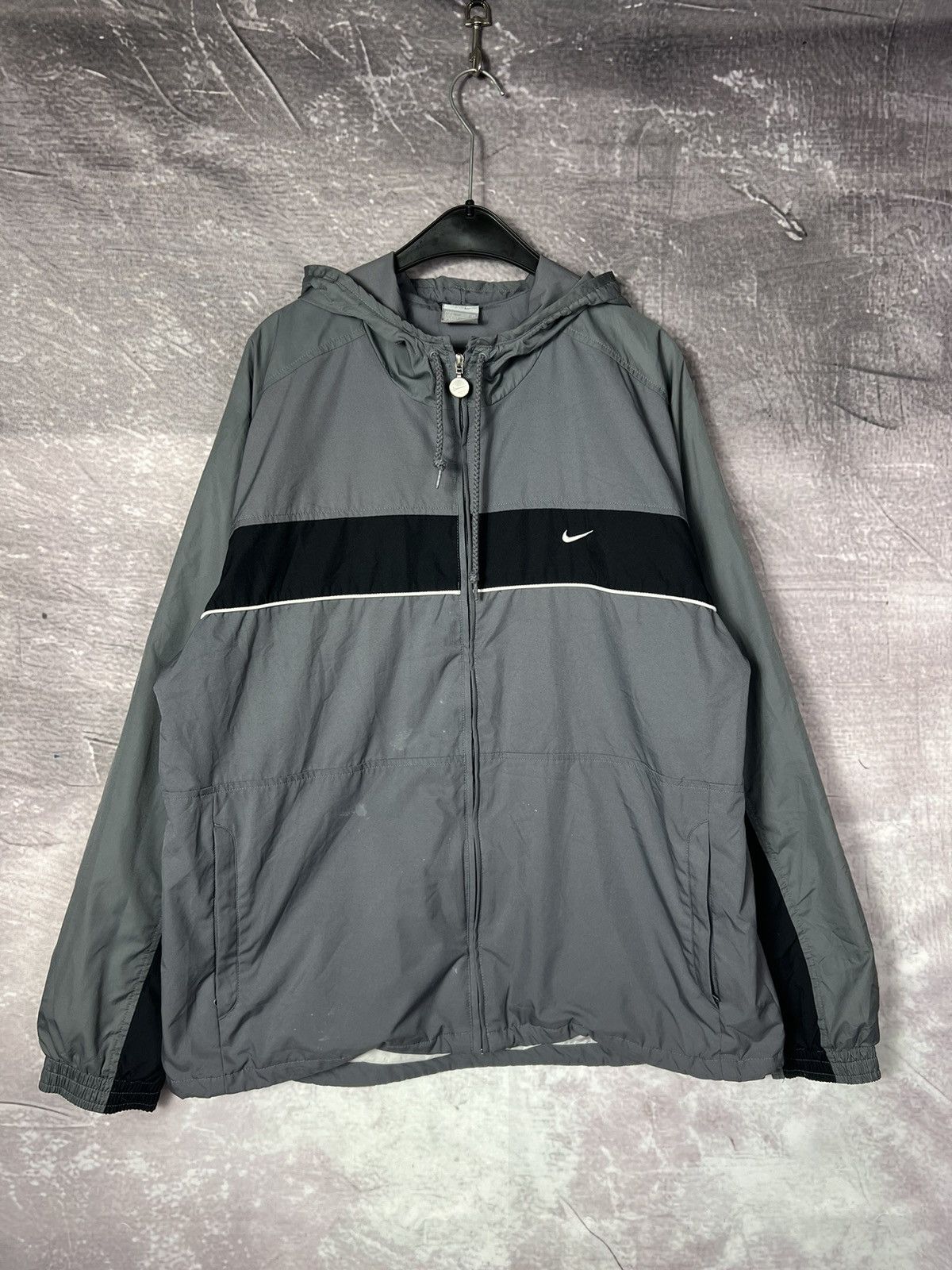 Nike × Vintage Nike Vintage Windbreaker Grey Tags Men’s Jacket Size US L / EU 52-54 / 3 - 1 Thumbnail