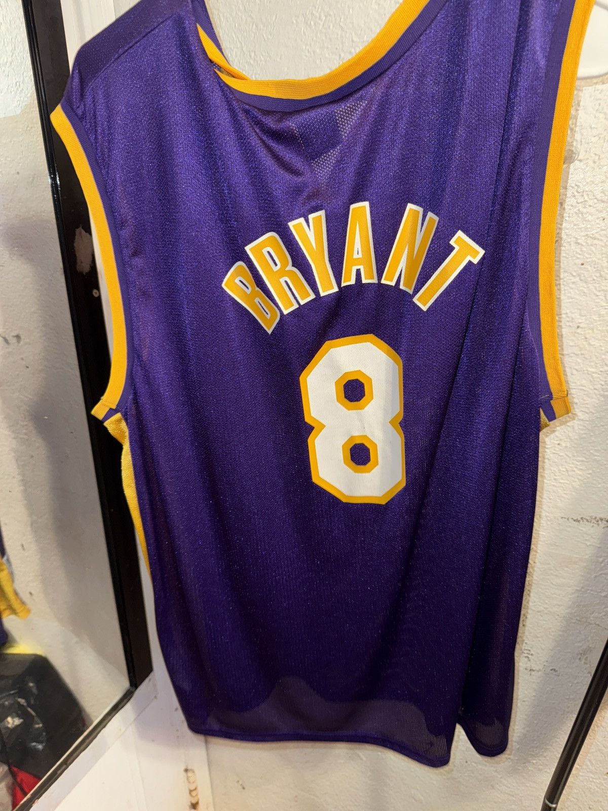Champion Vintage kobe bryant lakers jersey Size US L / EU 52-54 / 3 - 1 Thumbnail