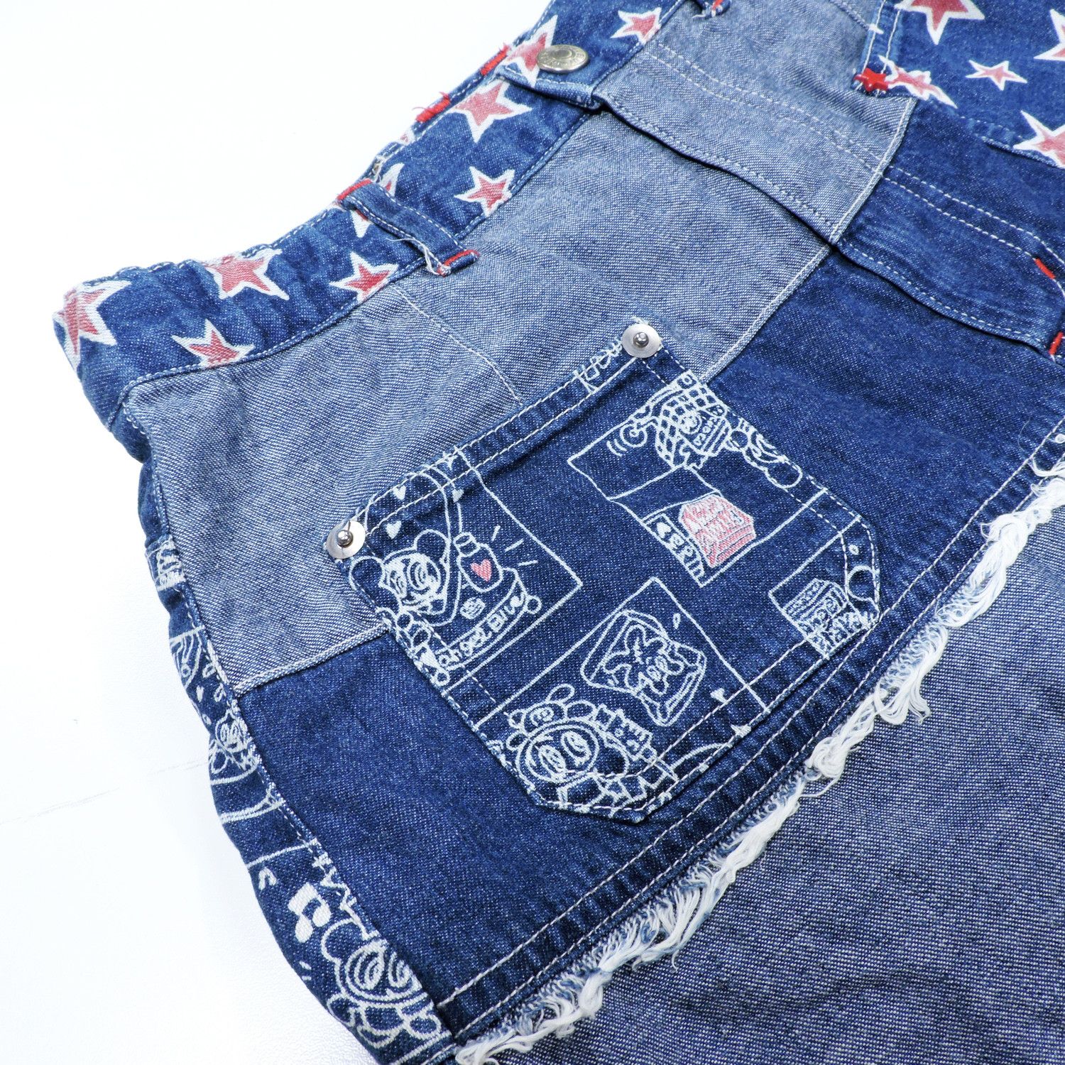 Angel Blue ANGEL BLUE STARS ‘LET’S SHOWER TIME’ DENIM MINI SKIRTS Size 27" / US 4 / IT 40 - 11 Thumbnail