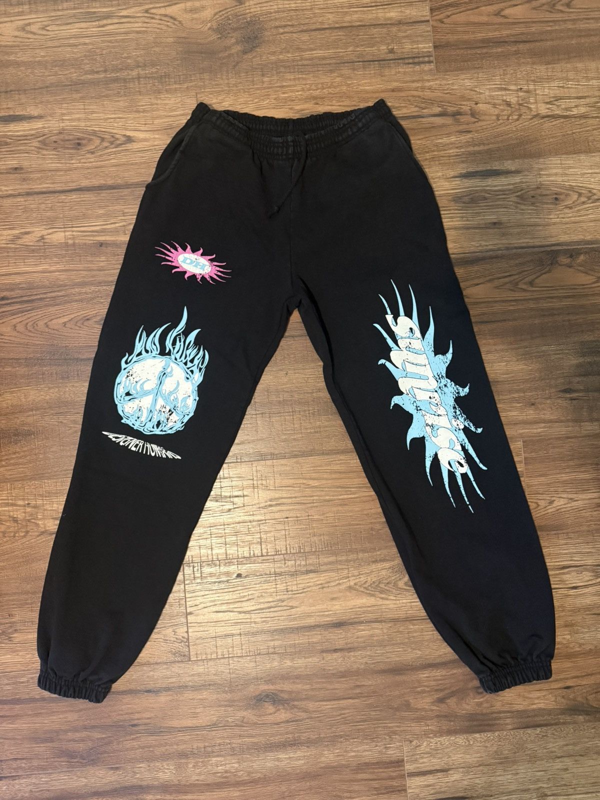 Other Designer Humans Sweats Size US 32 / EU 48 - 1 Thumbnail