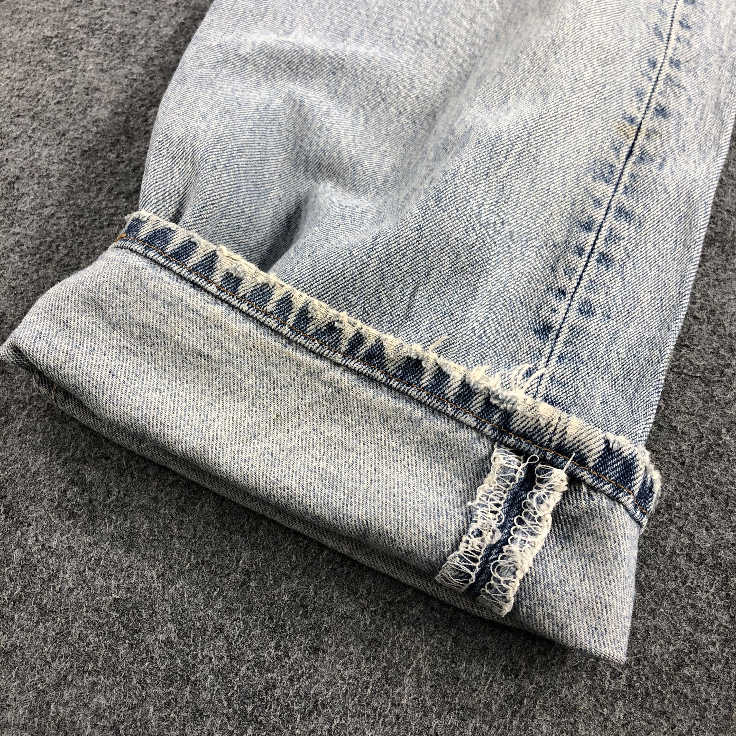 Levi's × Vintage Vintage 90s Levis Jeans Lot 501-JM976 Size US 39 - 7 Thumbnail