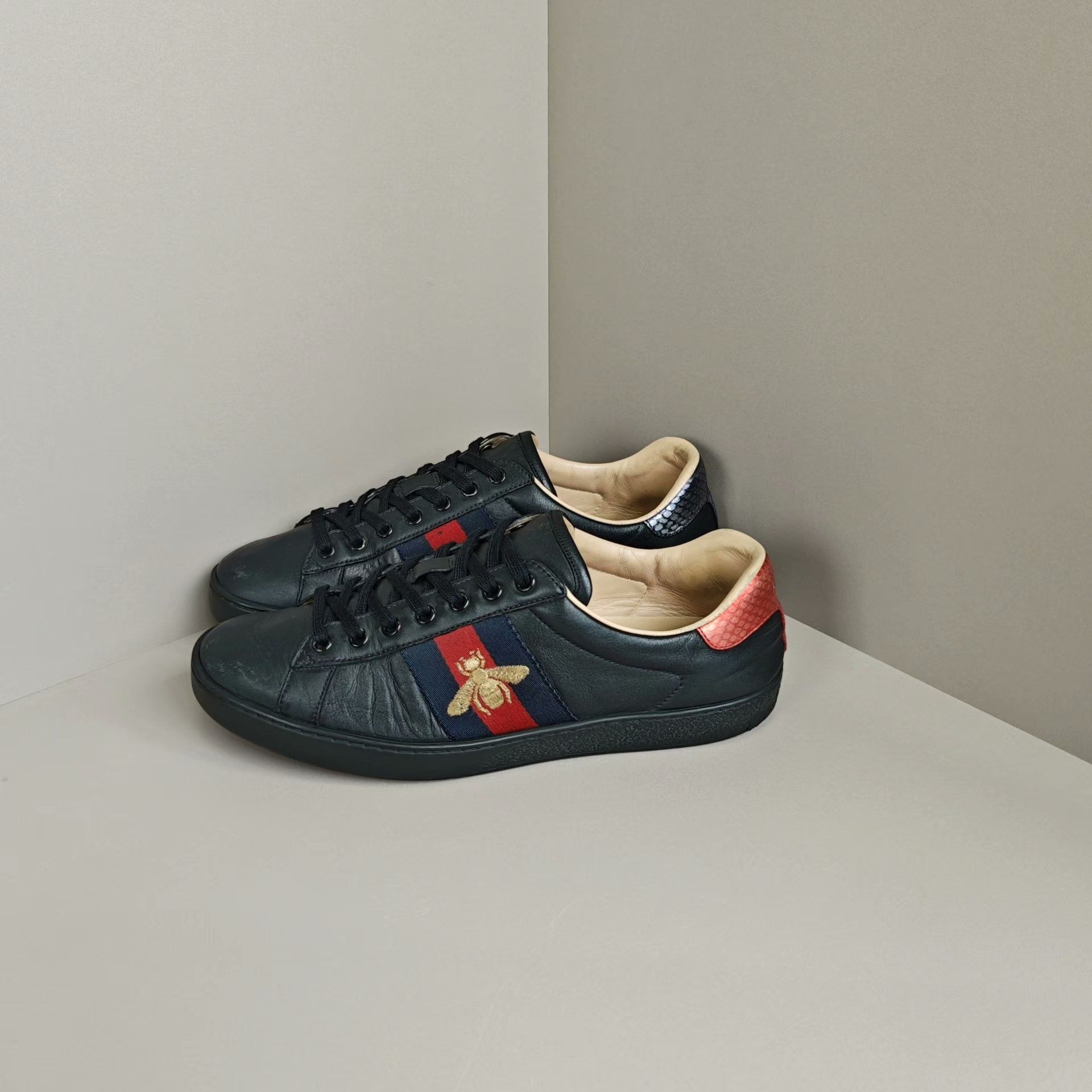 Gucci Gucci Lowtop Sneakers 8 Men Size US 8 / EU 41 - 1 Thumbnail