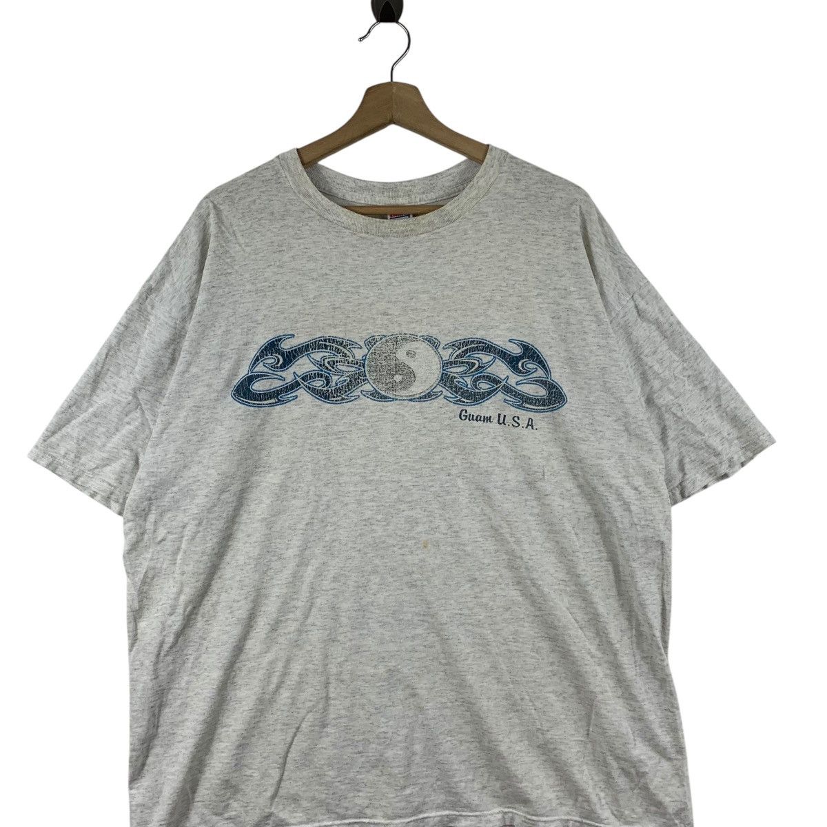 Vintage Vintage 90’ GUAM USA FLAME Tattoo Ying Yang Surf Tee Shirt Size US XL / EU 56 / 4 - 3 Thumbnail