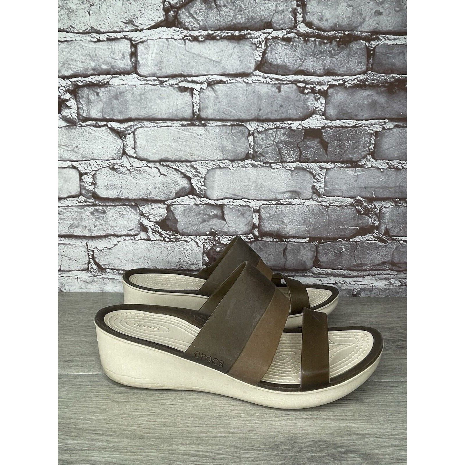 Crocs CROCS CIABATTA 200031 COLORBLOCK BROWN TAN SLIP ON WEDGE SA Size US 9 / IT 39 - 18 Thumbnail