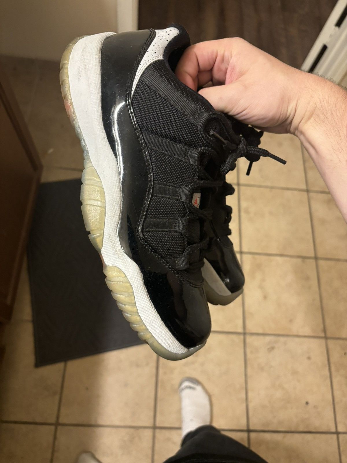 Jordan Brand Jordan 11 low infared Size US 9.5 / EU 42-43 - 2 Thumbnail