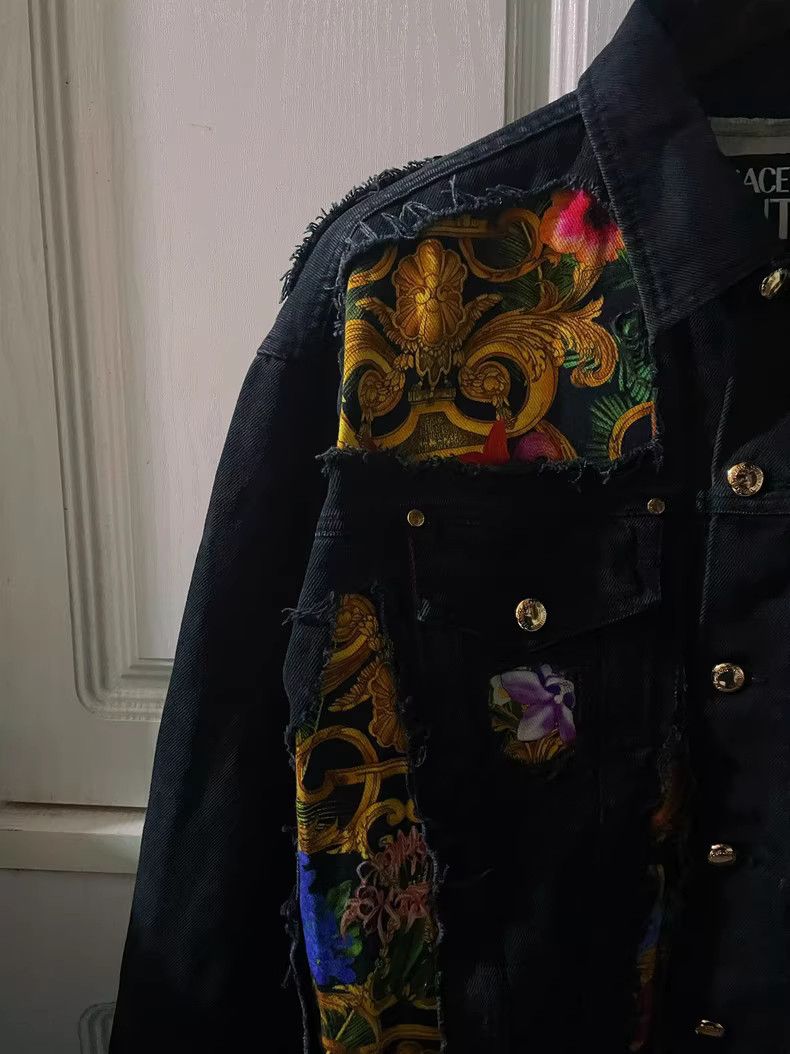 Versace Versace Jungle Couture Denim Jacket - yq Size US S / EU 44-46 / 1 - 3 Thumbnail