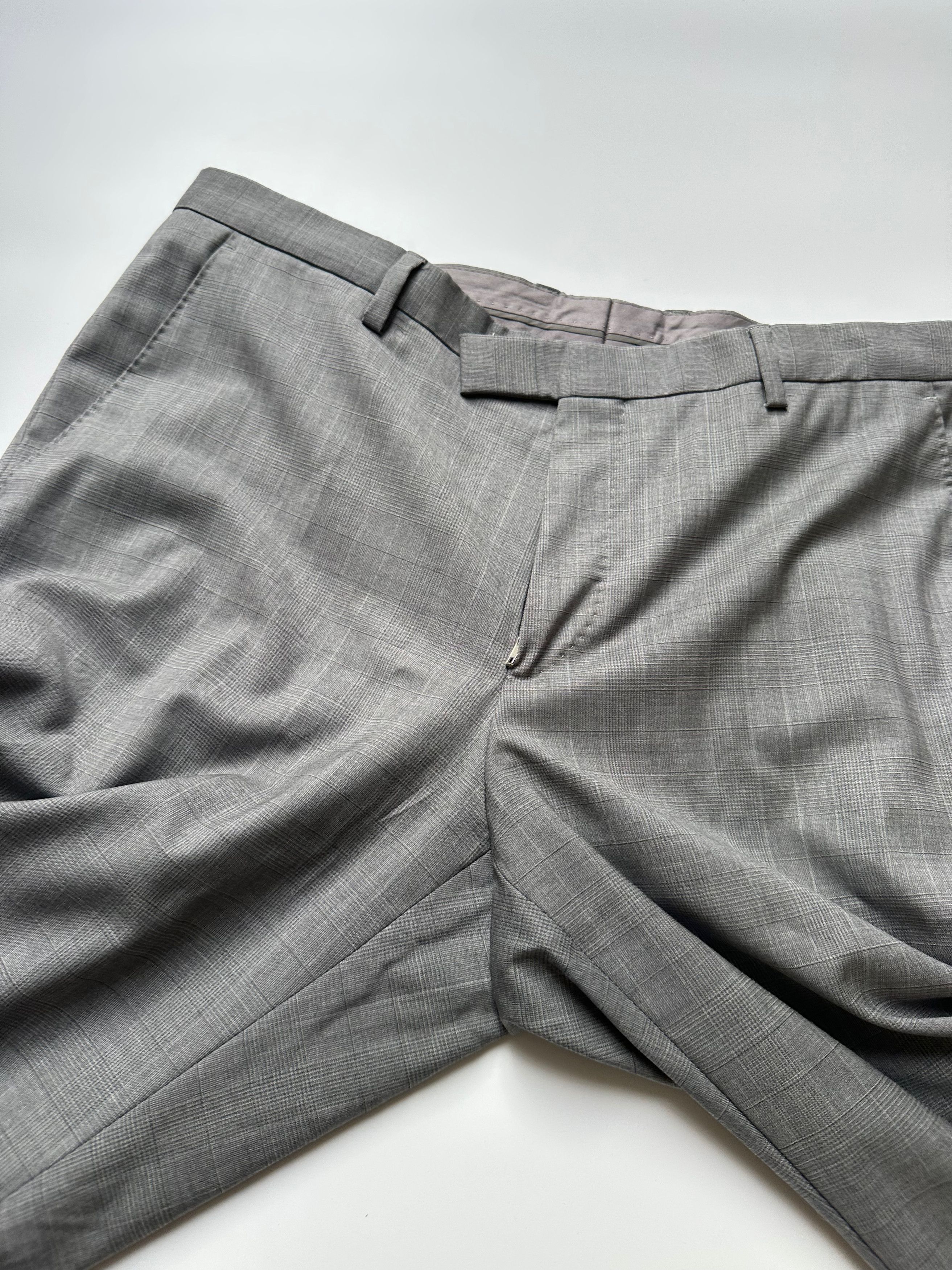 Hugo Boss Hugo Boss 2 pcs suit Super 120s wool by Trabaldo Togna 1840 Size 40R - 19 Thumbnail