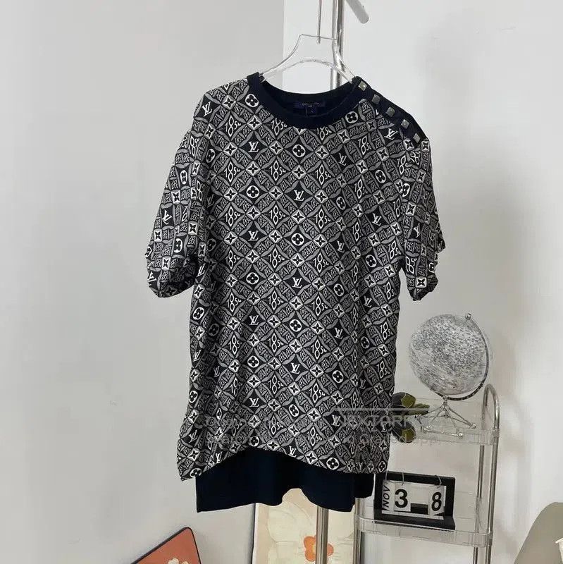 Louis Vuitton Louis Vuitton Black Cotton T. Size M / US 6-8 / IT 42-44 - 1 Thumbnail