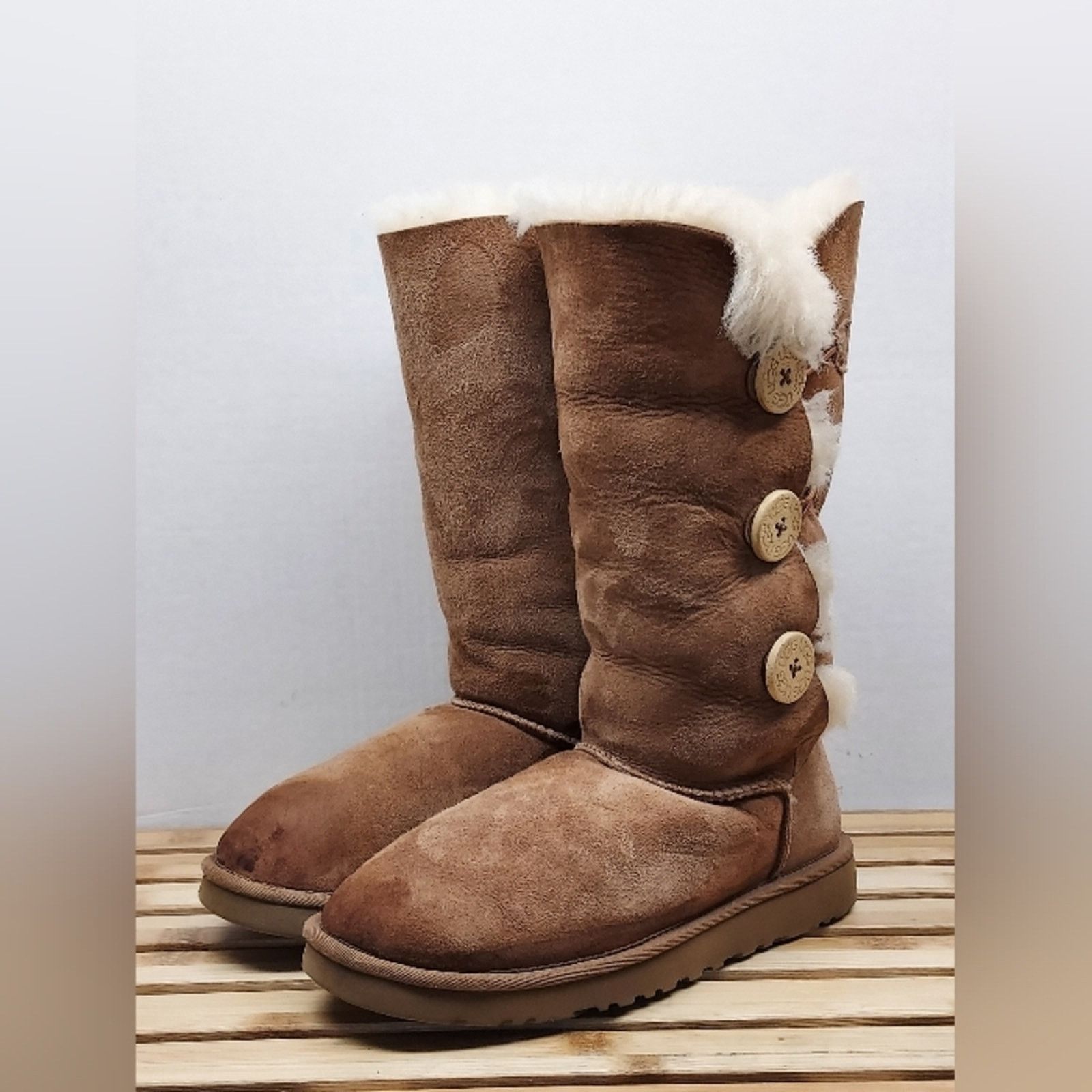 Ugg UGG Womens Chestnut Bailey Triplet II Winter Boots Size 7 Size US 7 / IT 37 - 1 Thumbnail