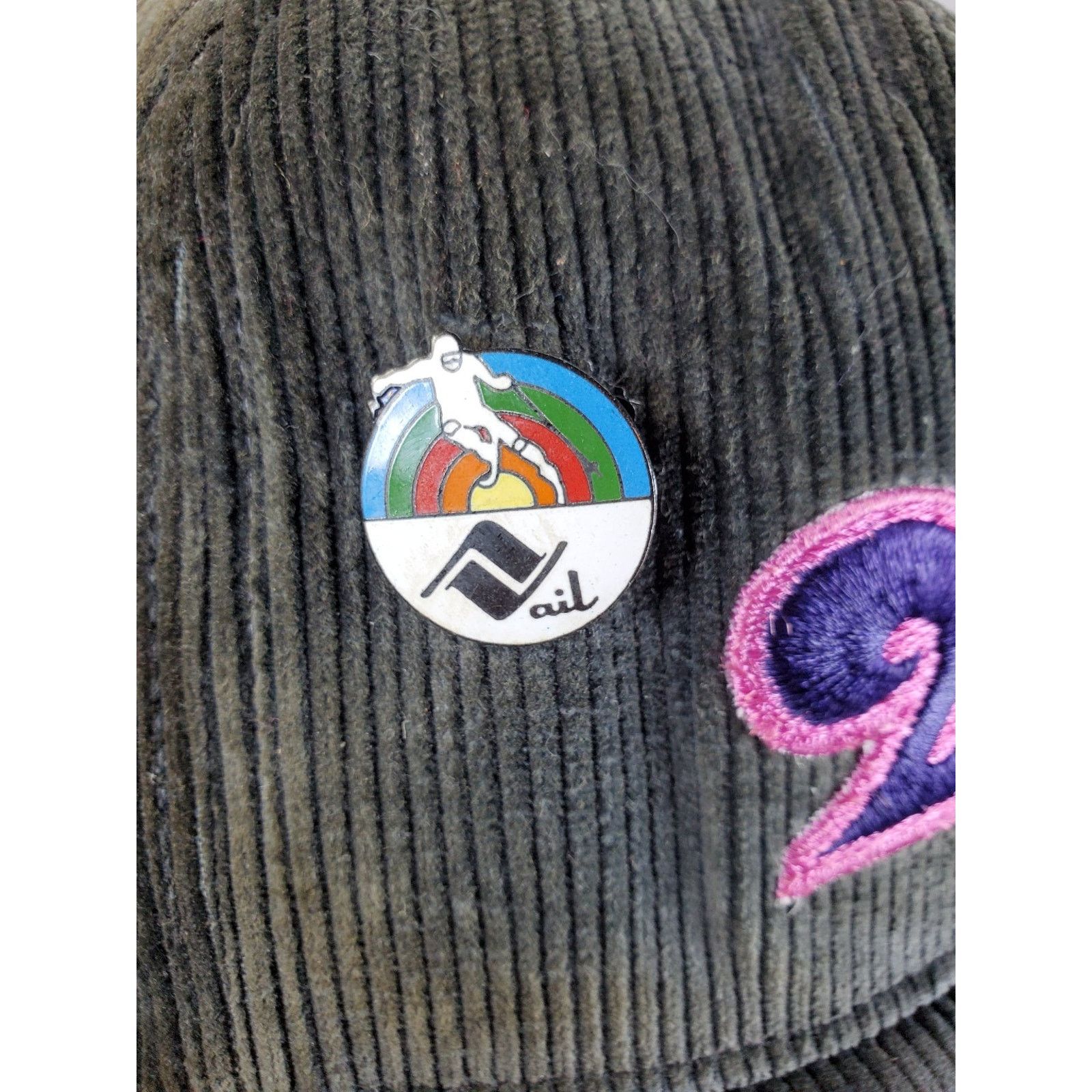 Vintage Vail Corduroy Snapback Cap Hat Faded Black w/ Pin Ski Snow Size ONE SIZE - 4 Thumbnail