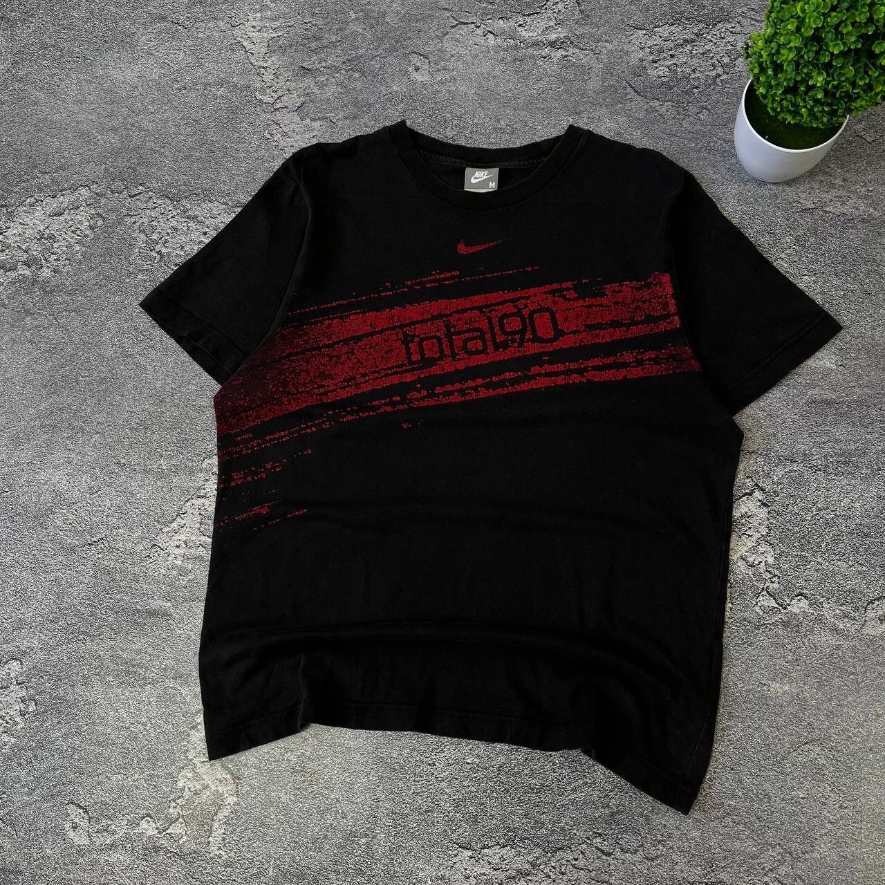 Nike Vintage 90s Nike Total 90 big logo,T shirt Size M Size US M / EU 48-50 / 2 - 11 Thumbnail
