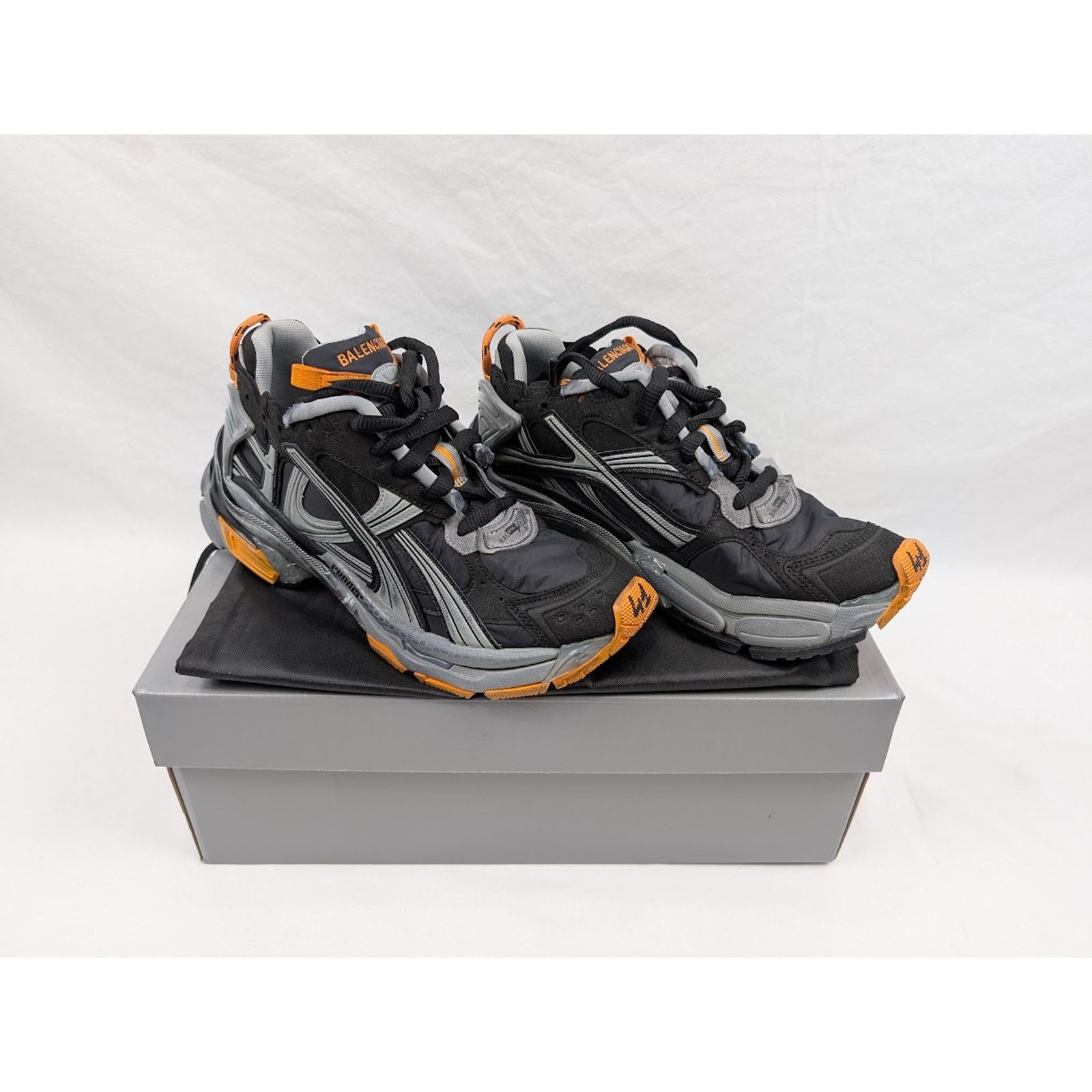 Balenciaga o1rshd1 Nylon Suede Runners in Black/Grey/Fluo Orange Size US 9 / EU 42 - 21 Thumbnail