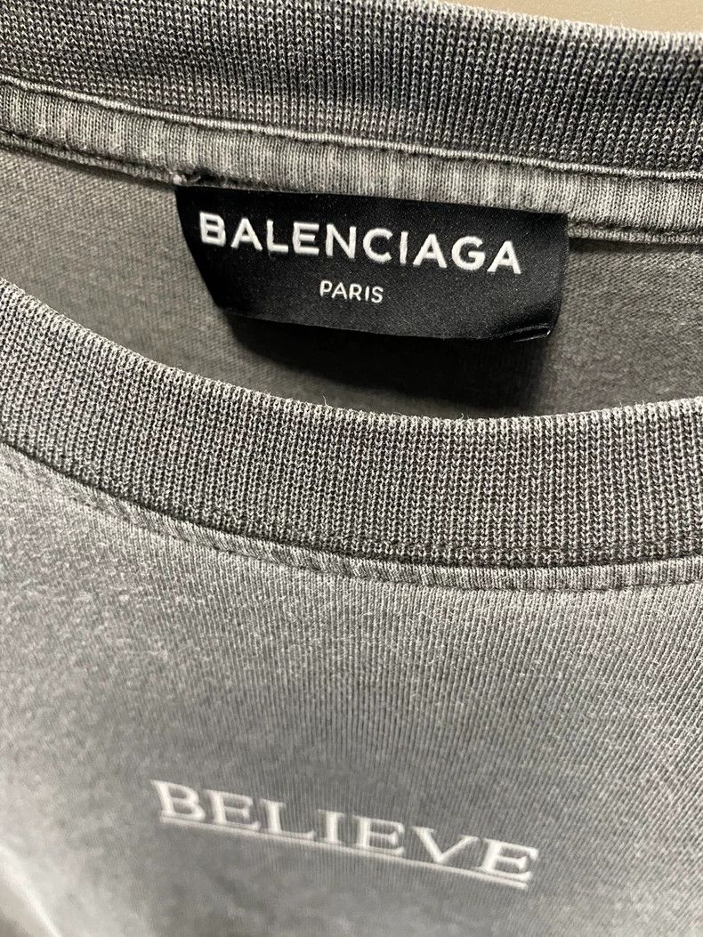 Balenciaga Balenciaga Believe in Something Bigger Printed Grey Short Size US S / EU 44-46 / 1 - 3 Thumbnail
