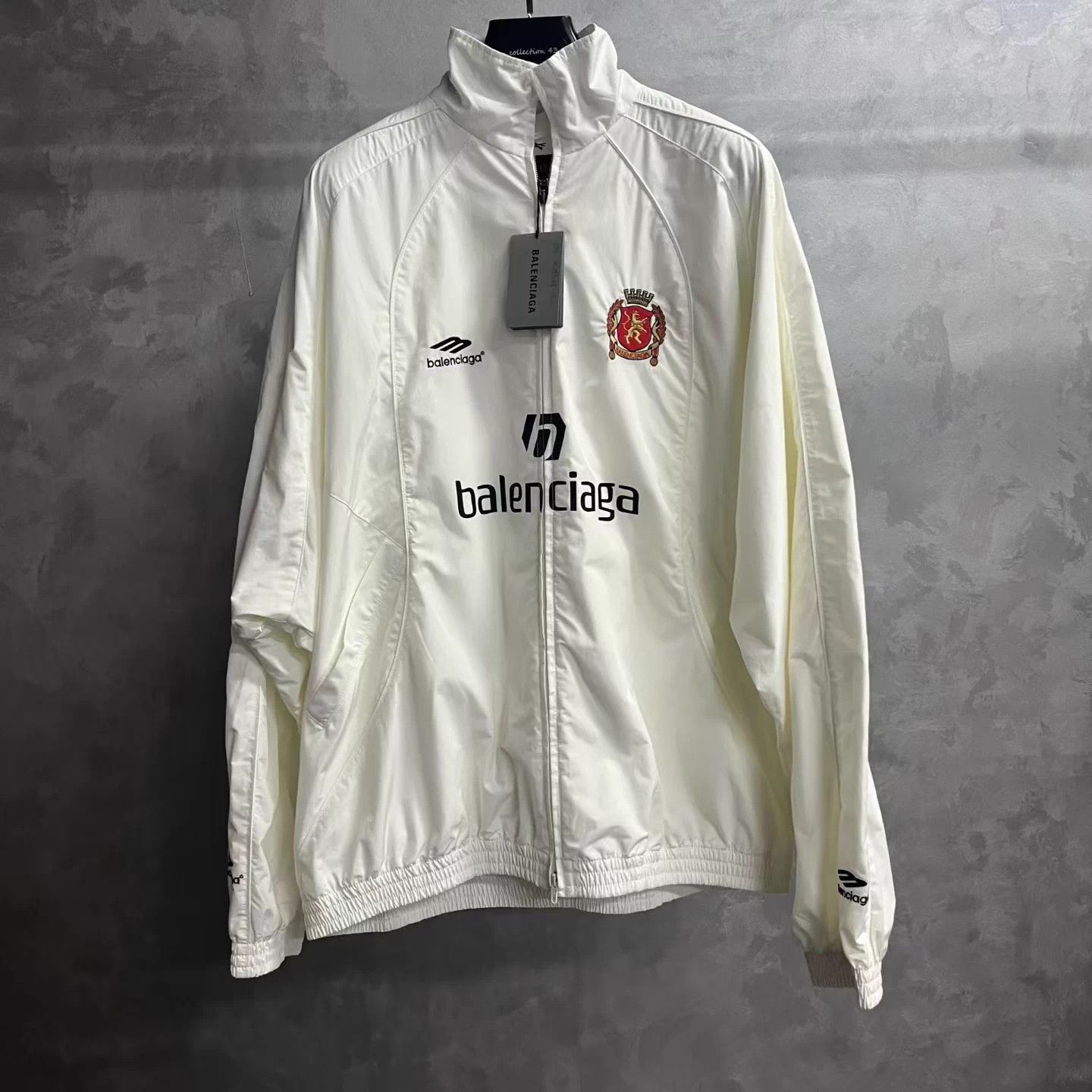 Balenciaga Balenciaga Logo Print Stand-Collar Longsleeve Jacket 52 Size US L / EU 52-54 / 3 - 1 Thumbnail