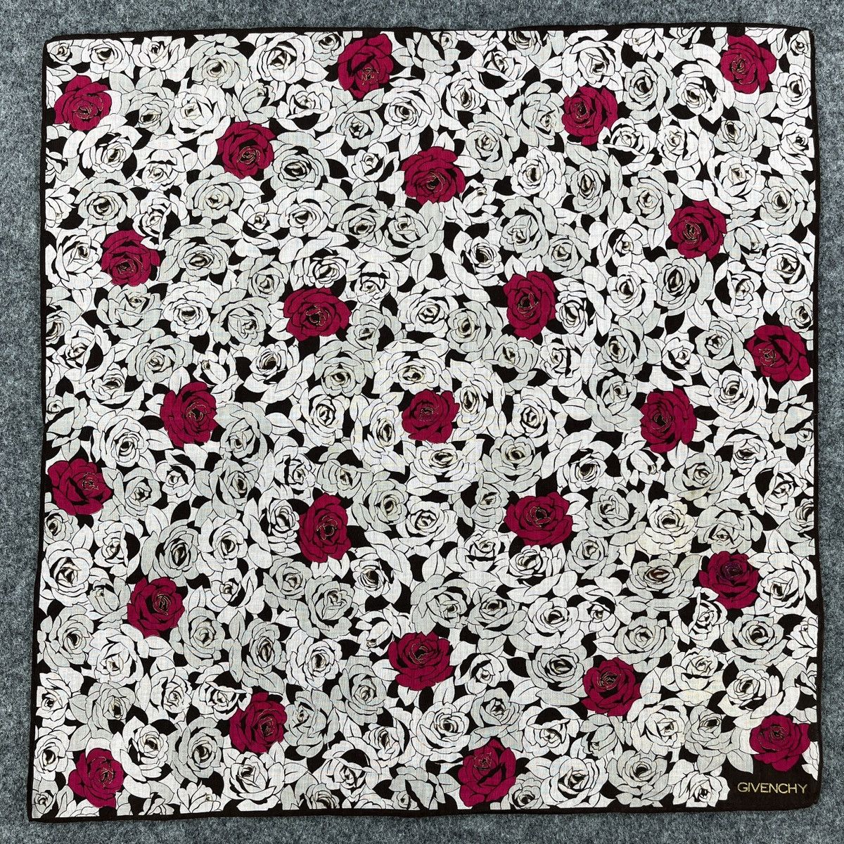 Vintage Givenchy Handkerchief / Bandana / Neckerchief B443 Size ONE SIZE - 1 Thumbnail