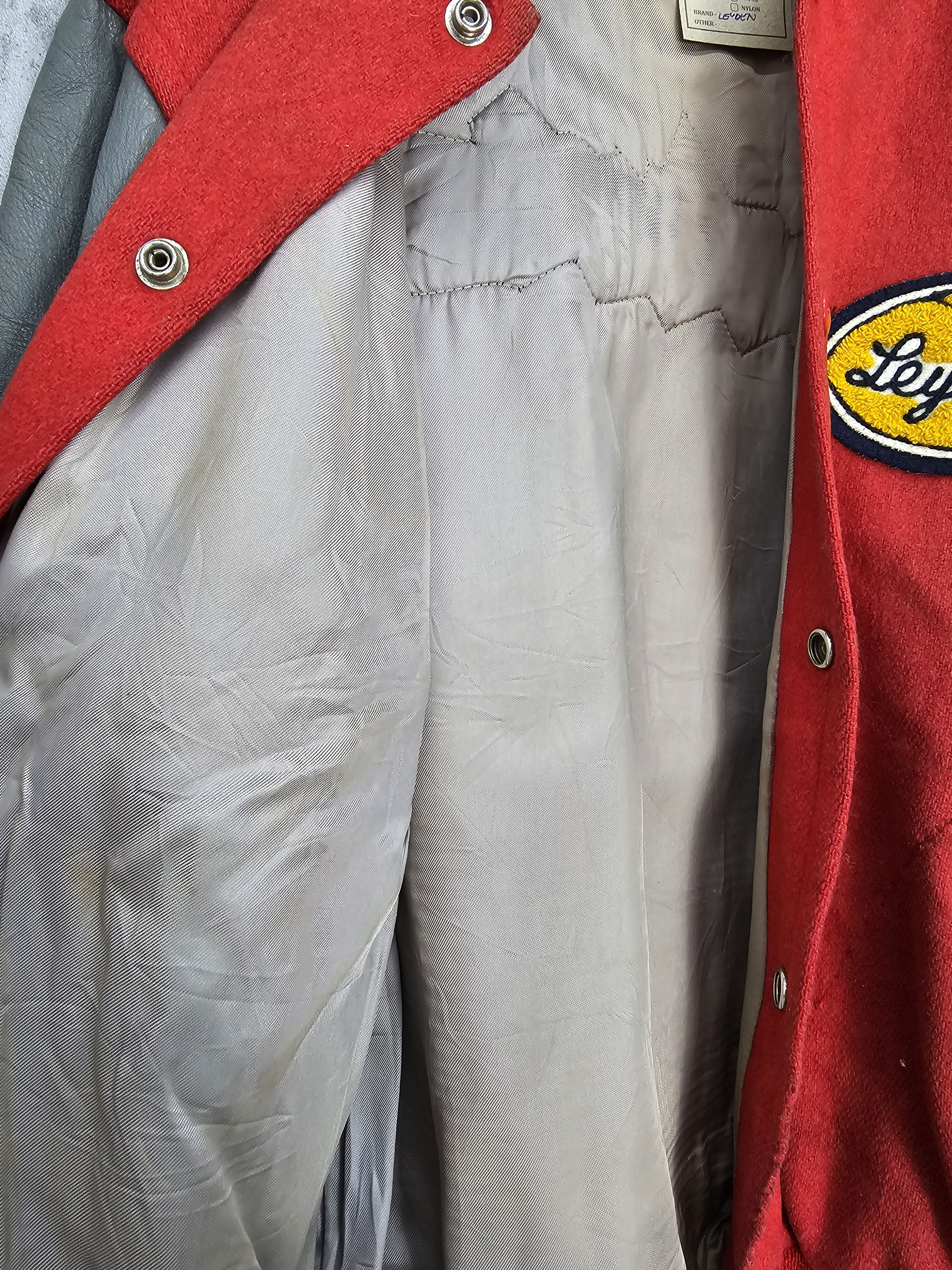 Other Vintage WESTVIEW LEYDEN Wool Leather Varsity Jacket J0098 Size US L / EU 52-54 / 3 - 11 Thumbnail