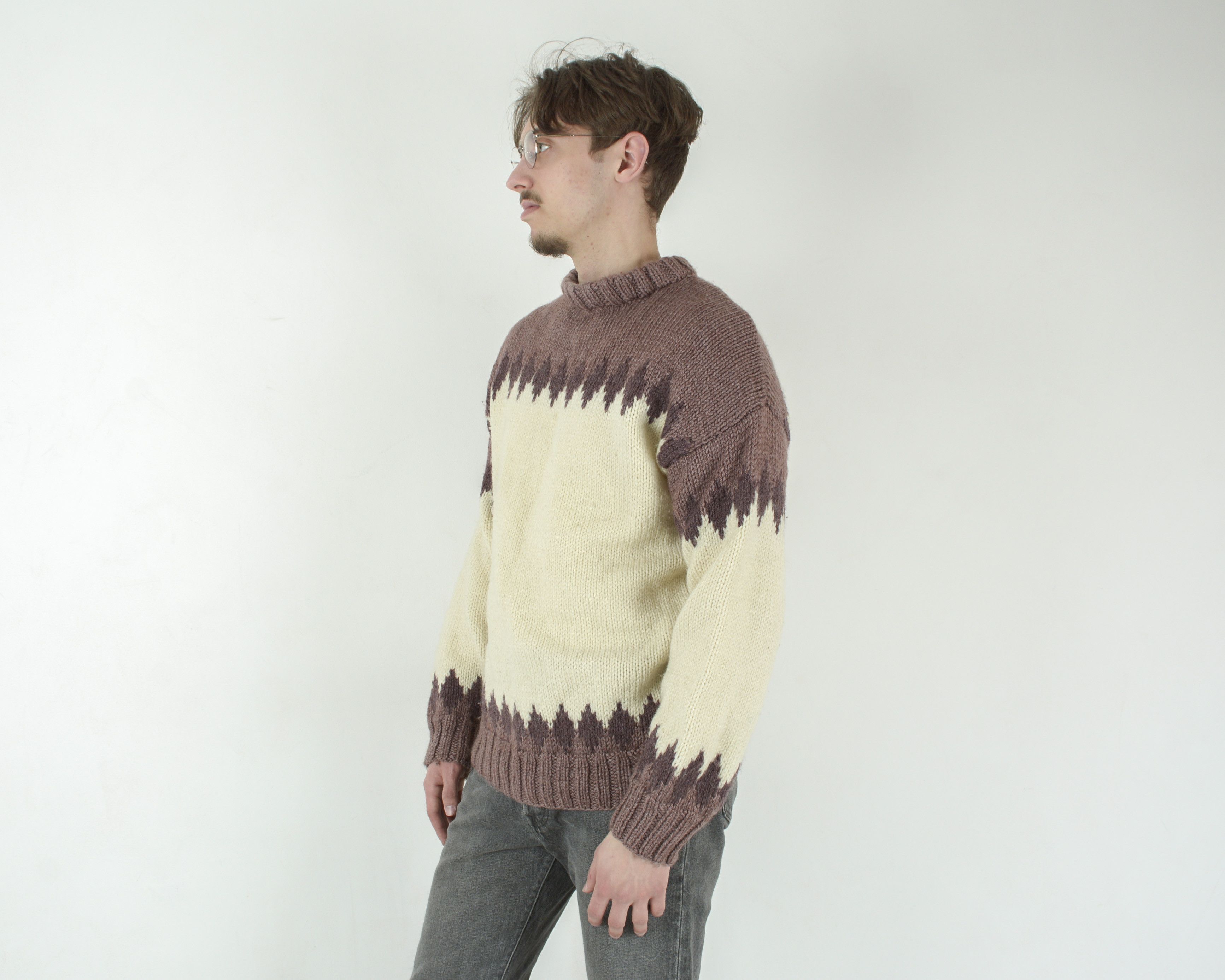 Handmade Mens Wool Sweater Crew Neck Retro Nordic Winter Knit Retro Size US L / EU 52-54 / 3 - 4 Thumbnail