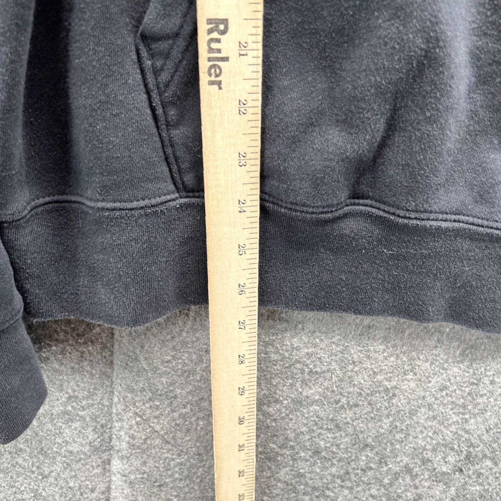 Champion VINTAGE Champion Sweater Hoodie Men M Black Embroidered Logo Pullover Sports Casual Size US M / EU 48-50 / 2 - 5 Thumbnail
