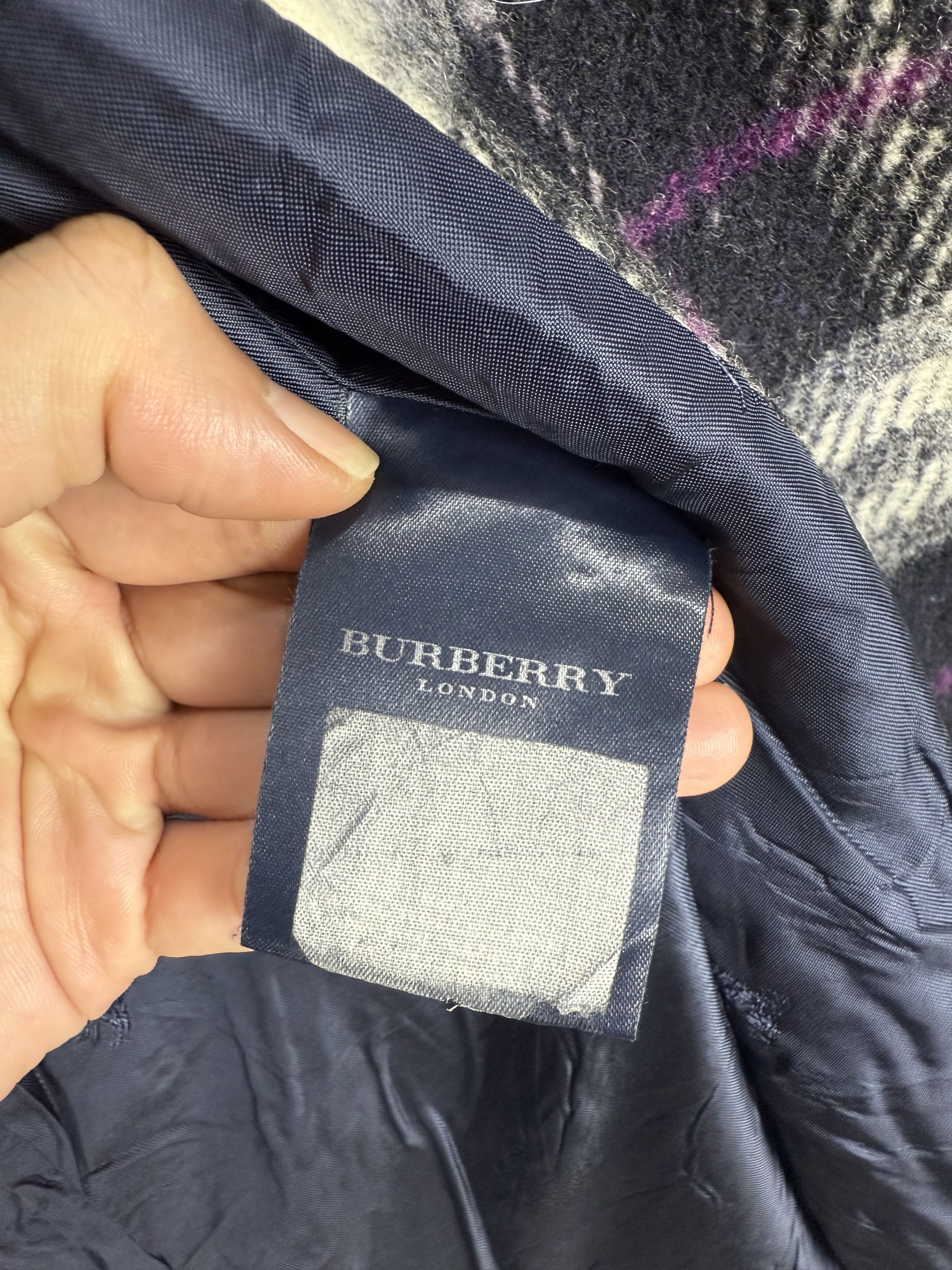 Burberry Vintage Burberry Wool Coat Size M / US 6-8 / IT 42-44 - 9 Thumbnail