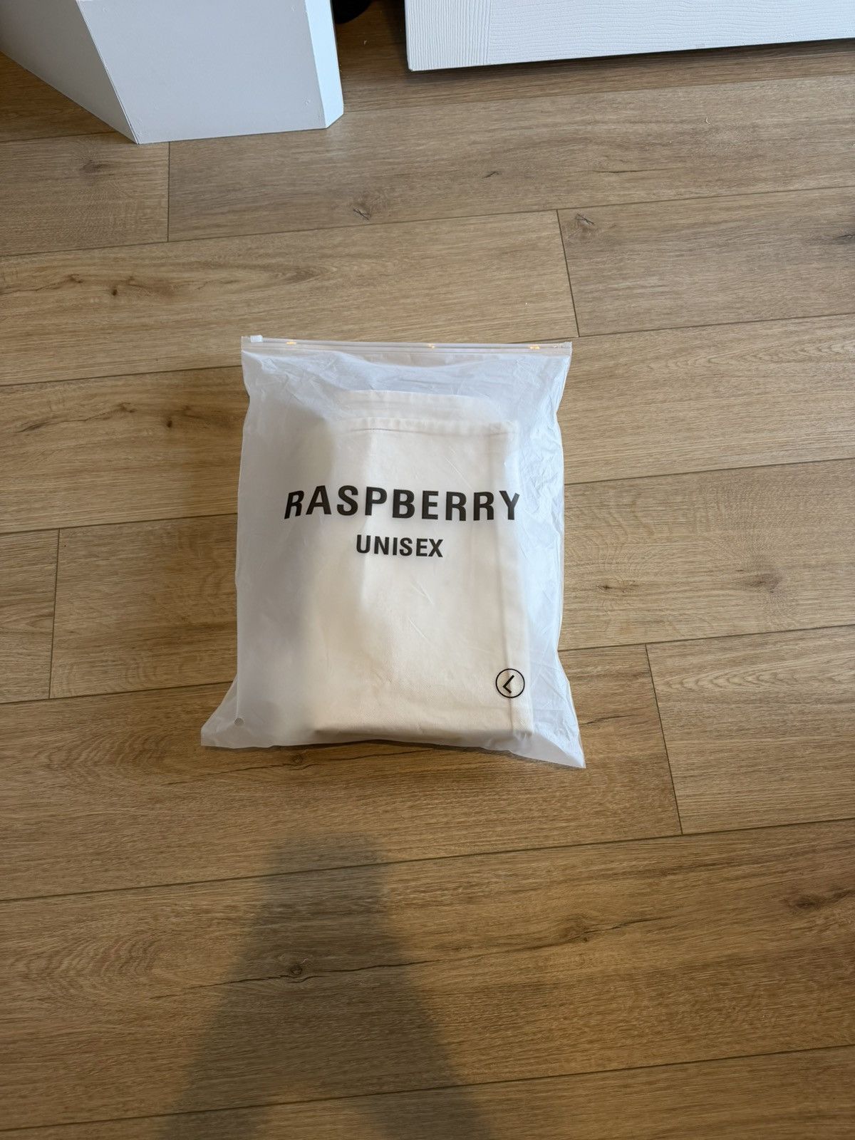 The GV Gallery Raspberry Hills Cream Denim Shorts Size US 34 / EU 50 - 5 Thumbnail