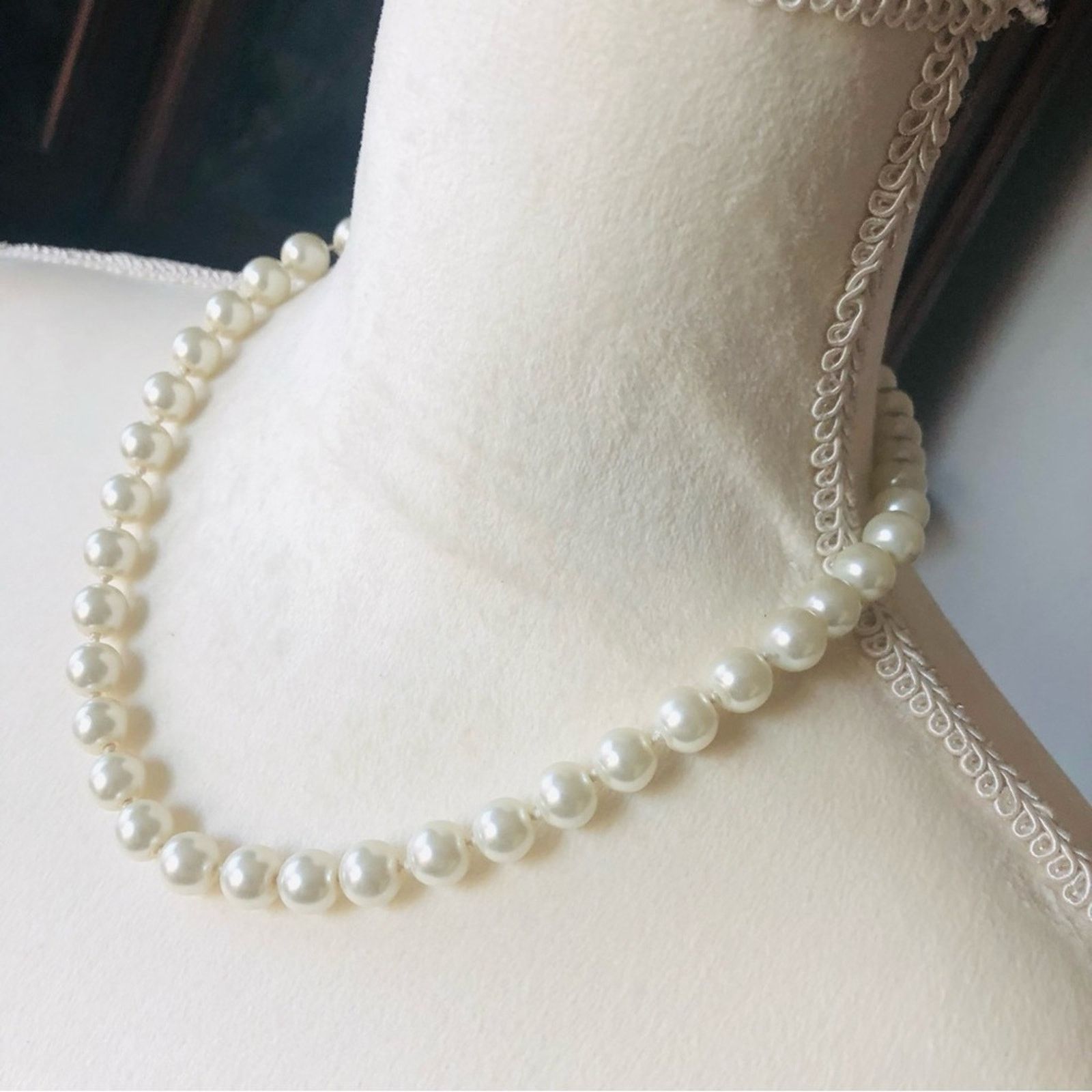 Vintage Vintage hand knotted white faux pearl necklace Size ONE SIZE - 4 Thumbnail