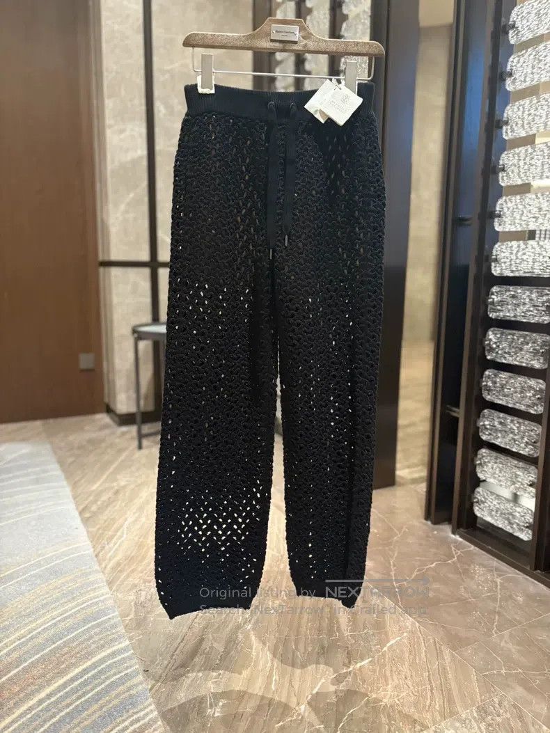Brunello Cucinelli Brunello Cucinelli size XS Sequined black trousers Size 42" / US 20 - 4 Thumbnail