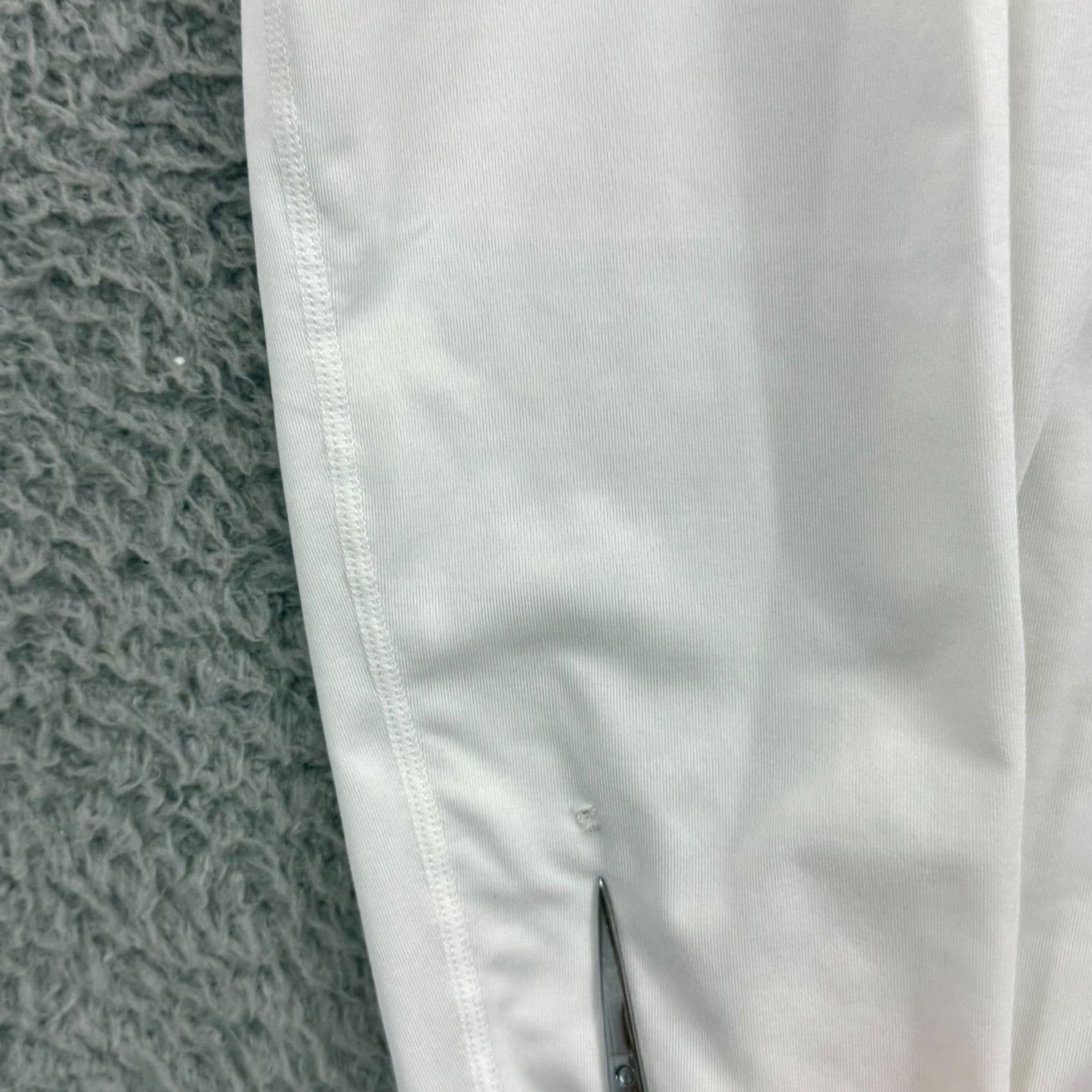 Nike Nike Pro DriFIT Shirt Womens Medium White Long Sleeve Fitness Compression Sport Size M / US 6-8 / IT 42-44 - 6 Thumbnail