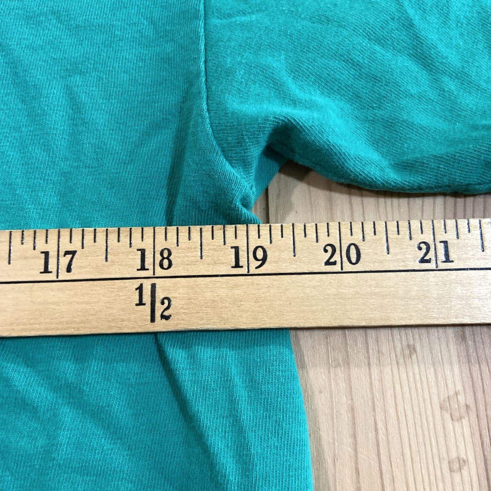 Vintage VINTAGE Lizard Light Green Graphic T shirt USA Made Mens Medium Surf Shirt Mens Short Sleeve Crew Neck Green 90s Beach Hawaiian Retro Surf USA Size US M / EU 48-50 / 2 - 5 Thumbnail