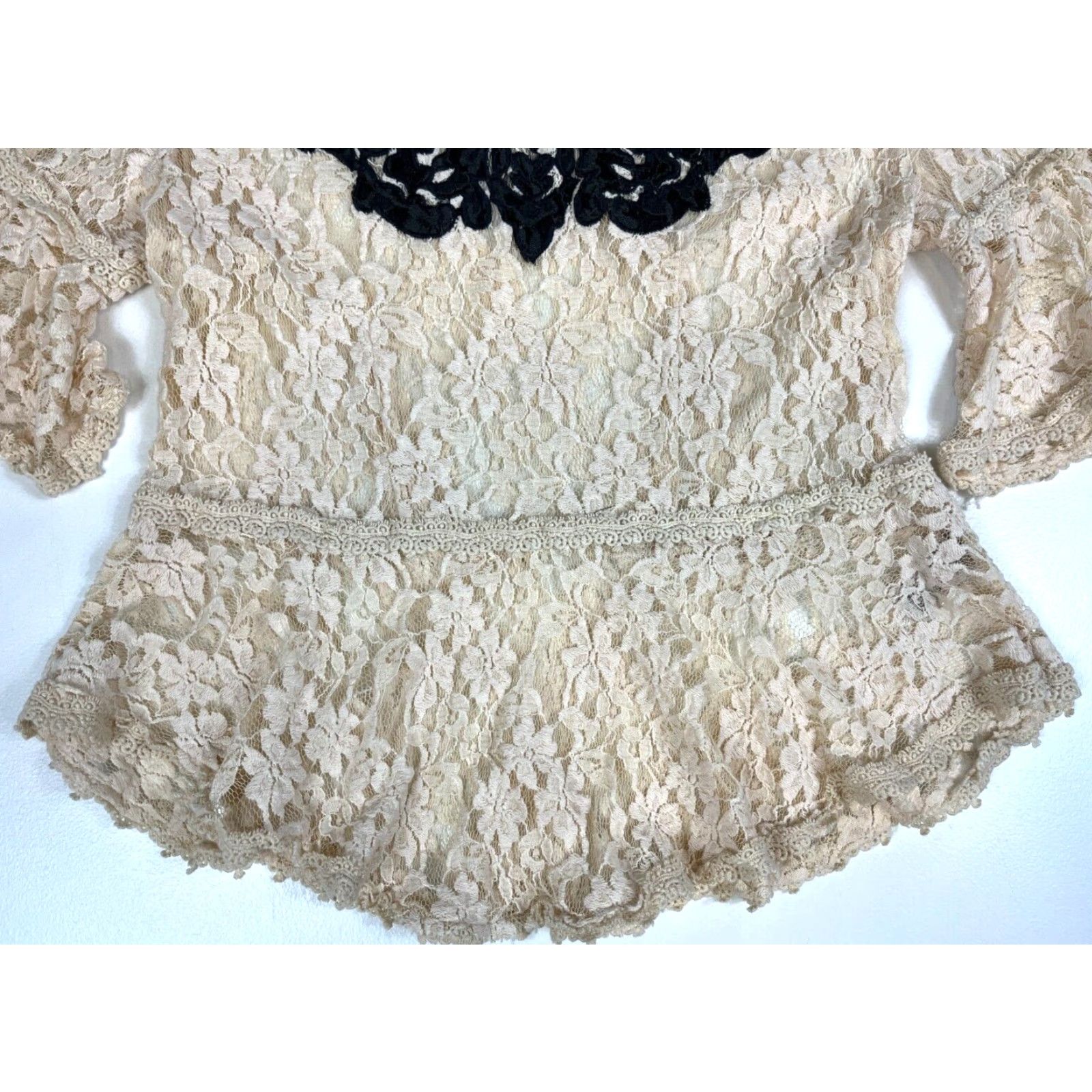 Free People Free People Women’s Short Sleeve Top Floral Lace Sheer Sz S Blouse Beige Bohemian, Hippie Style Womens Size S / US 4 / IT 40 - 6 Thumbnail