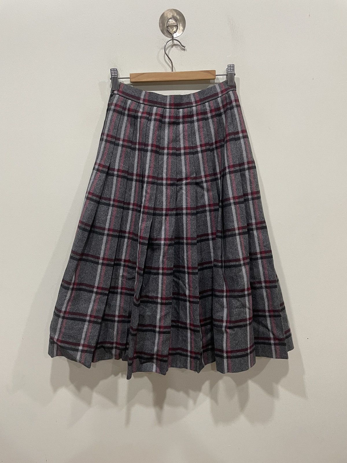 Aquascutum Aquascutum Pleated Skirt Size 24" / US 00 / IT 34 - 1 Thumbnail