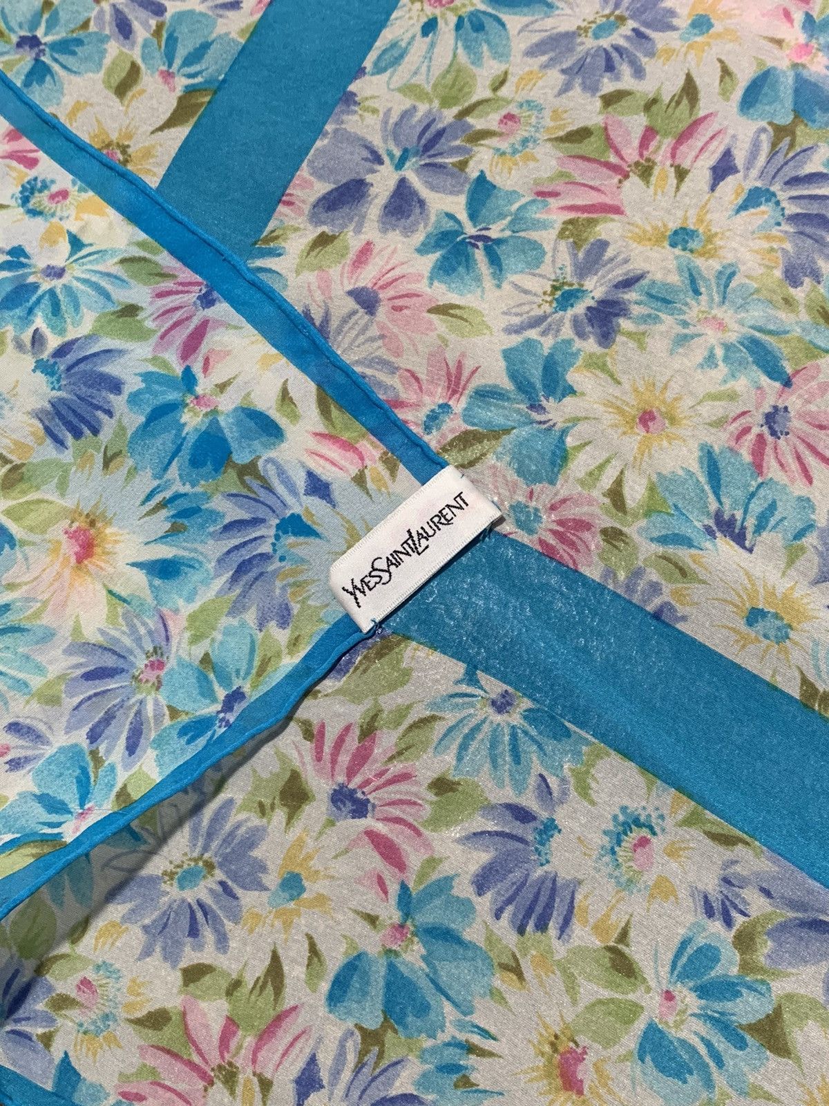 Designer × Yves Saint Laurent Yves Saint Lauren floral big scarves Size ONE SIZE - 6 Thumbnail