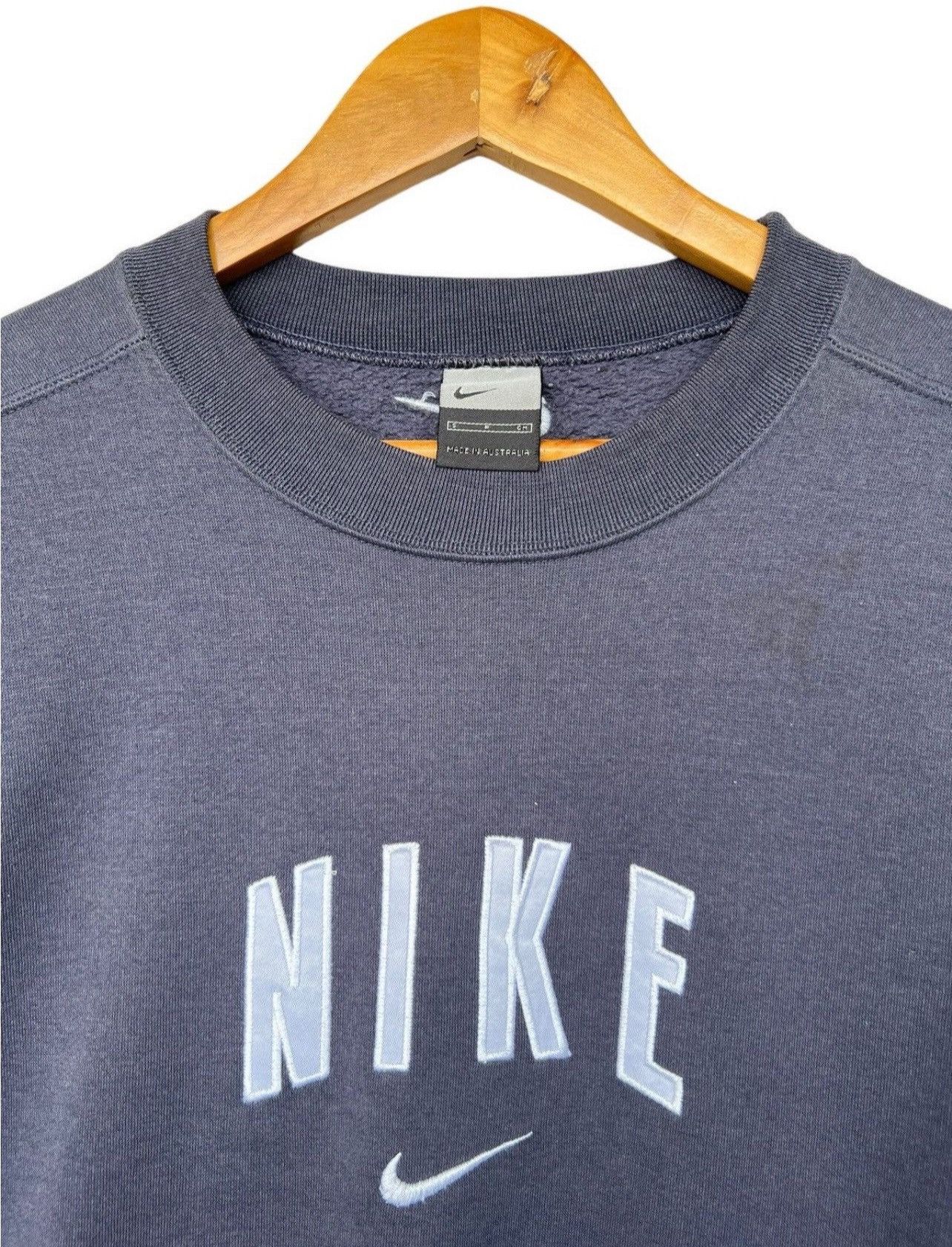 Nike × Vintage Vintage Nike Center Swoosh Spellout Baggy Sweatshirt Size US S / EU 44-46 / 1 - 5 Thumbnail