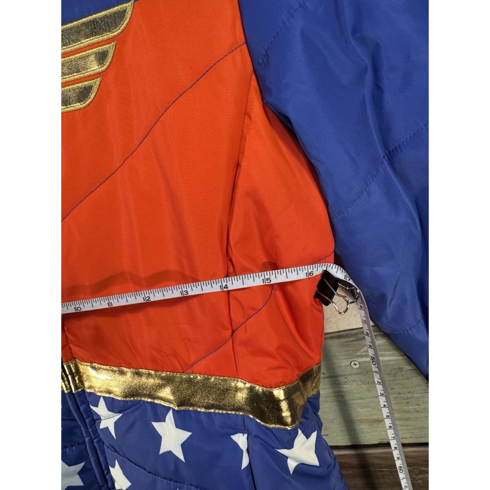 DC Comics FUN WEAR Comics DC Wonder Woman Girls Puffer Puffy Jacket Si Size L / US 10 / IT 46 - 15 Thumbnail