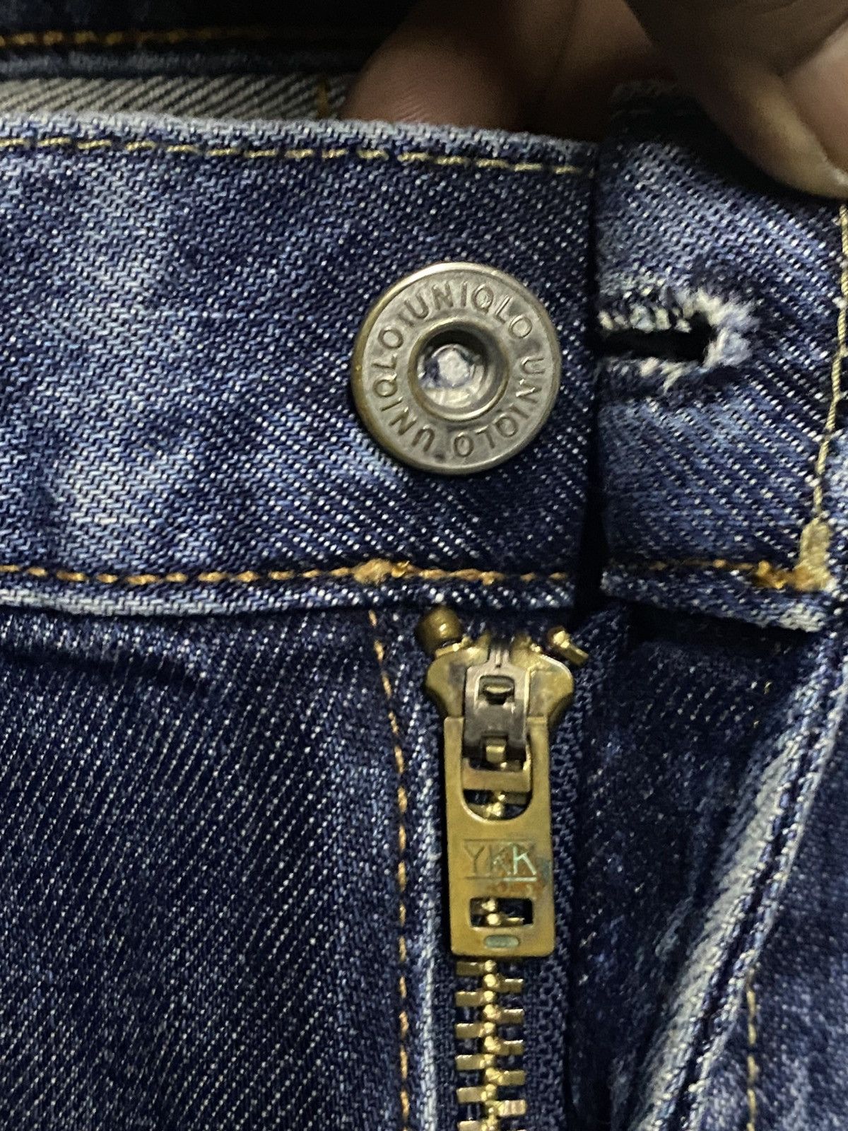 Uniqlo Vintage Japanese Uniqlo Selvedge Blue wash Distressed Jeans Size US 39 - 11 Thumbnail