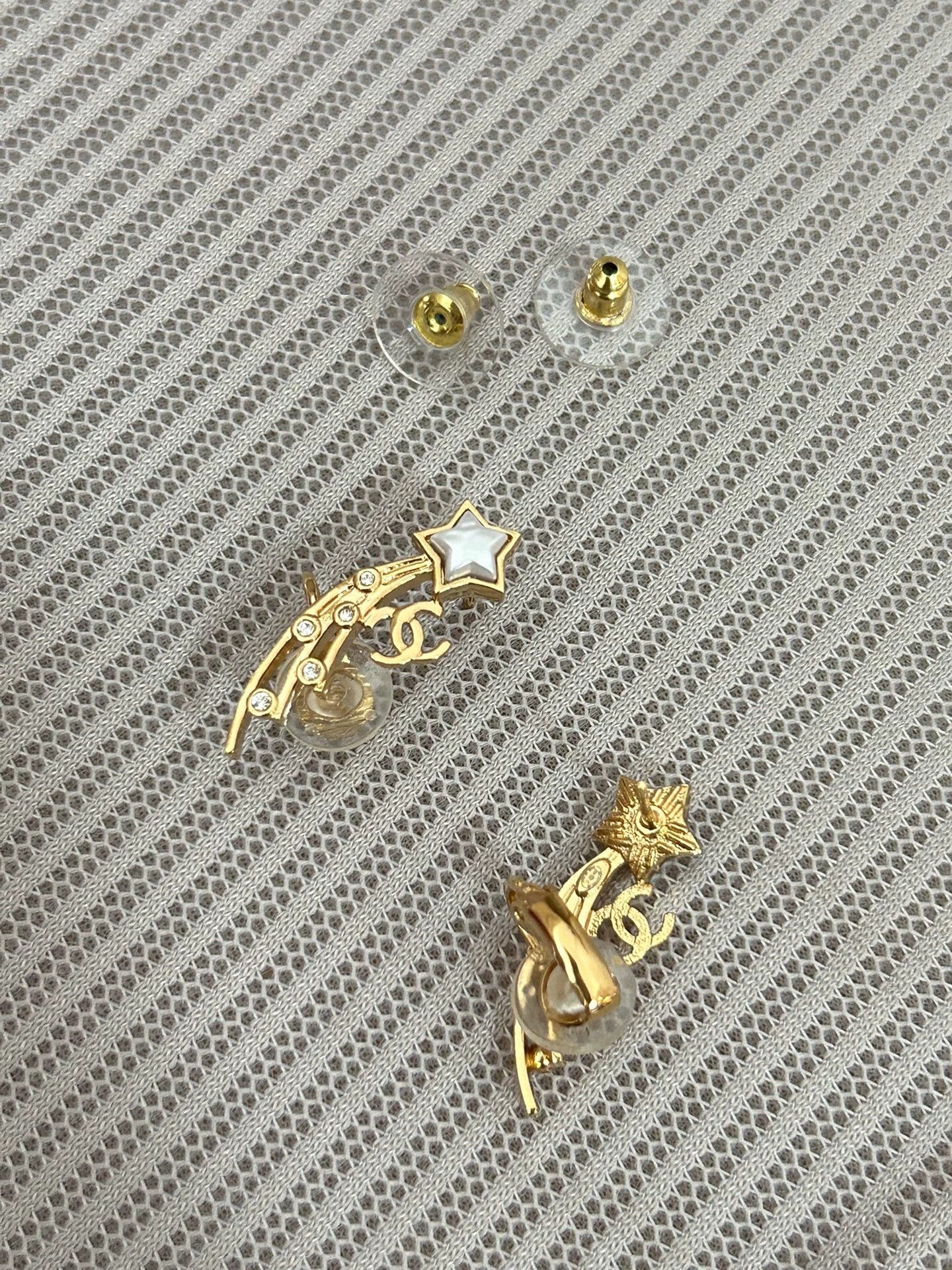 Chanel Chanel 24C New Comet Earrings Size ONE SIZE - 4 Thumbnail