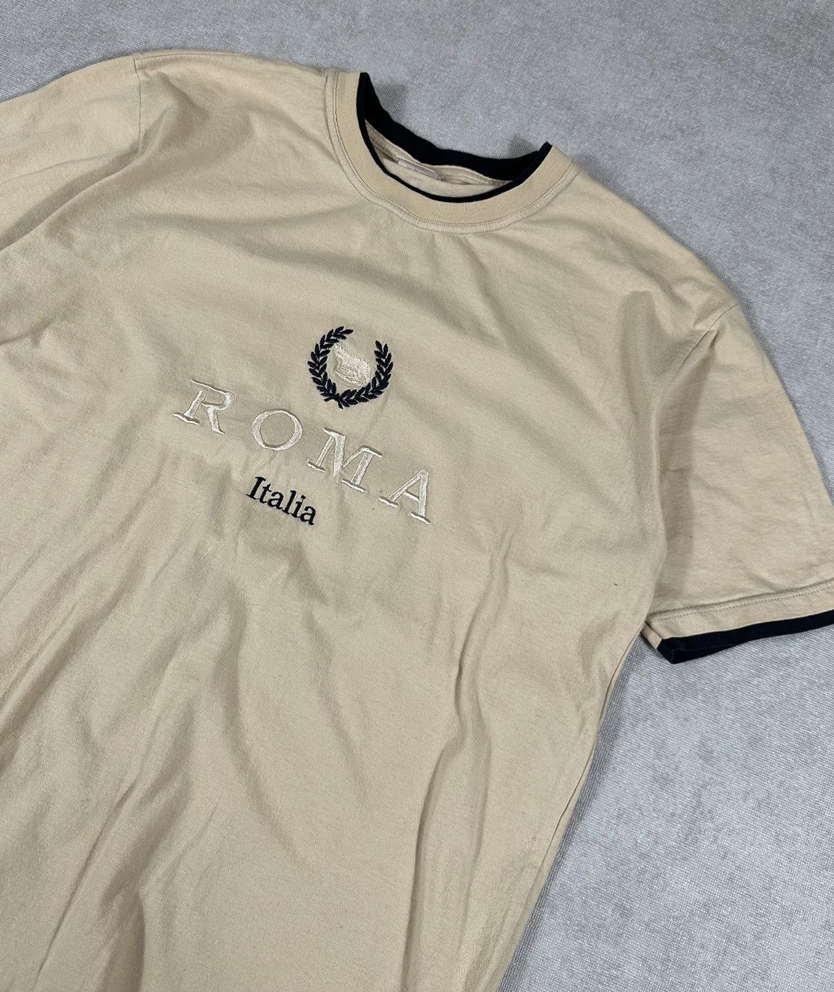 Band Tees Vintage Roma Italy Italia Logo Cream Tee Size US M / EU 48-50 / 2 - 2 Thumbnail