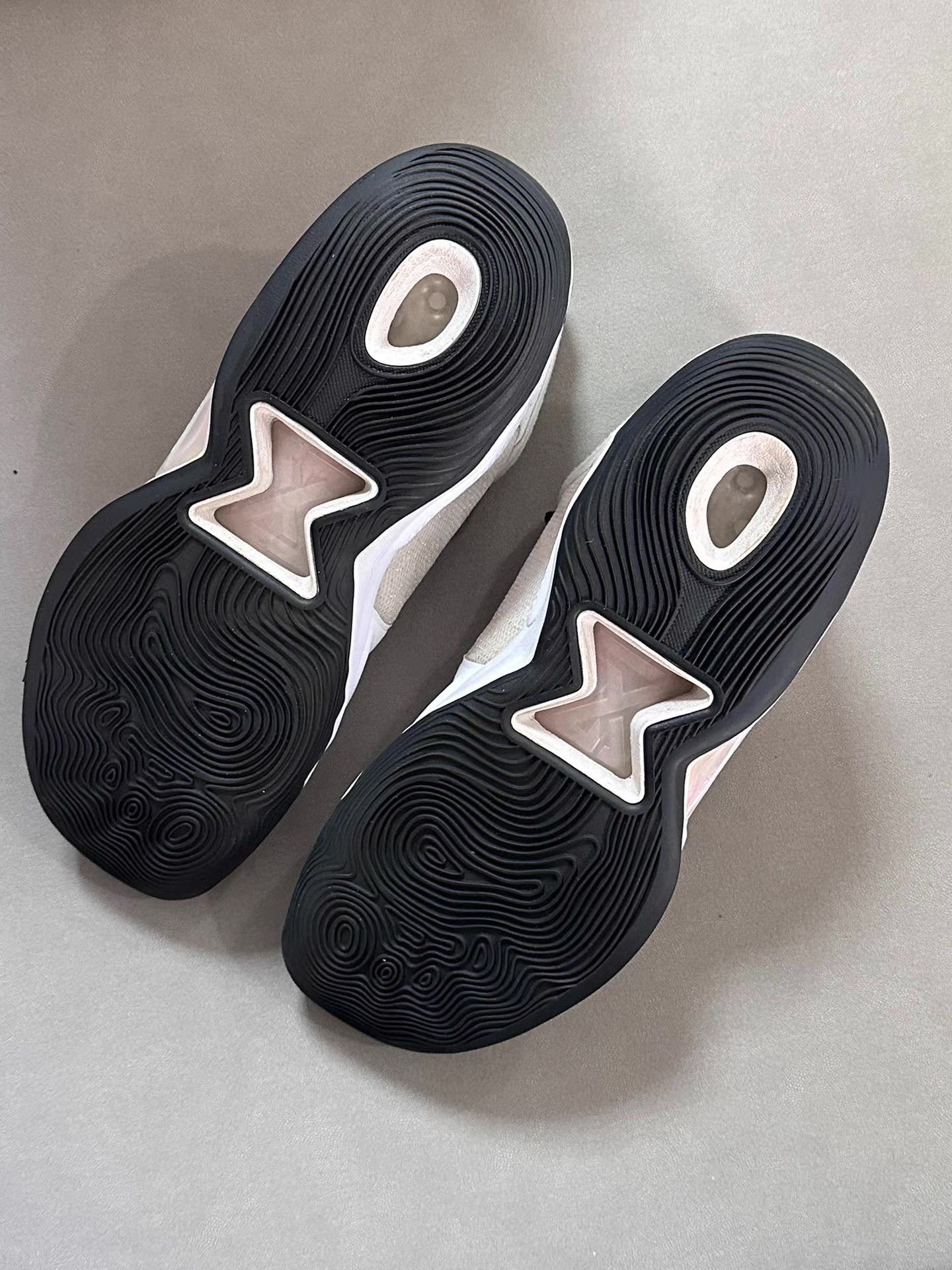 Nike Nike PG 5 Black and white colorway Ｑ20 Size US 11 / EU 44 - 3 Thumbnail