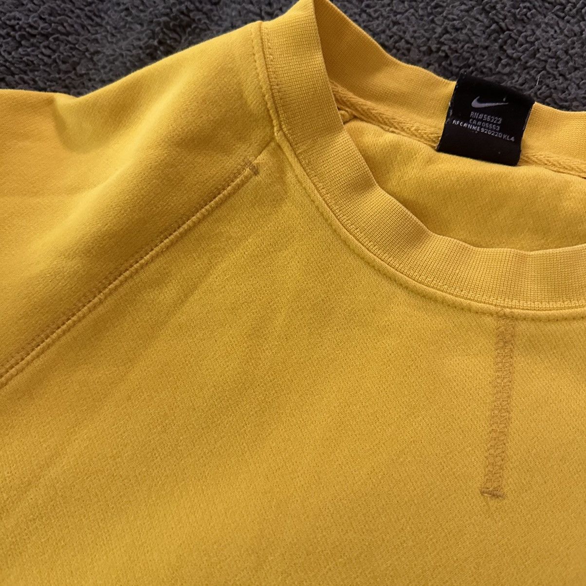Nike × Vintage VTG Y2K Nike Crewneck Yellow Size US L / EU 52-54 / 3 - 2 Thumbnail
