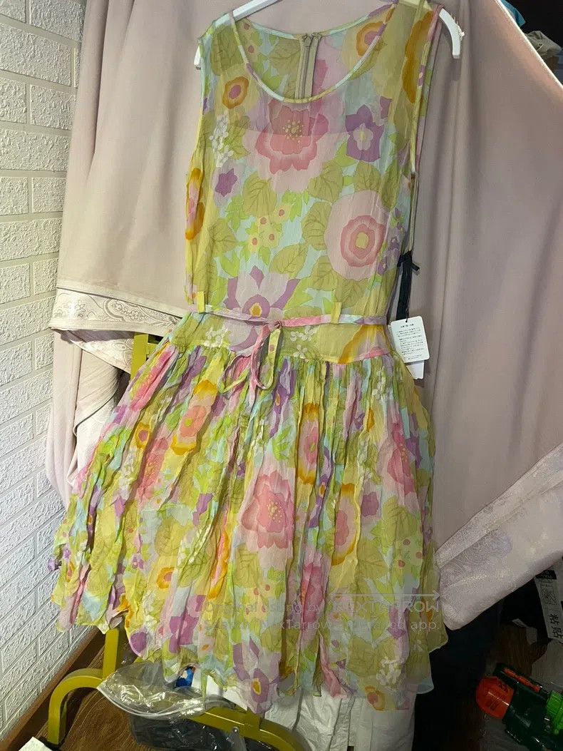 Valentino Valentino Printed silk mulberry silk dress Size M / US 6-8 / IT 42-44 - 2 Thumbnail