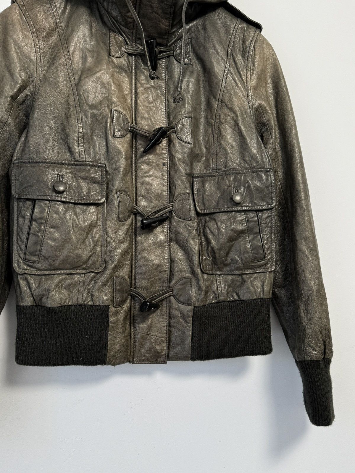 Levi's Levi’s Vintage Leather Jacket Y2K style hype women’s Size M / US 6-8 / IT 42-44 - 3 Thumbnail
