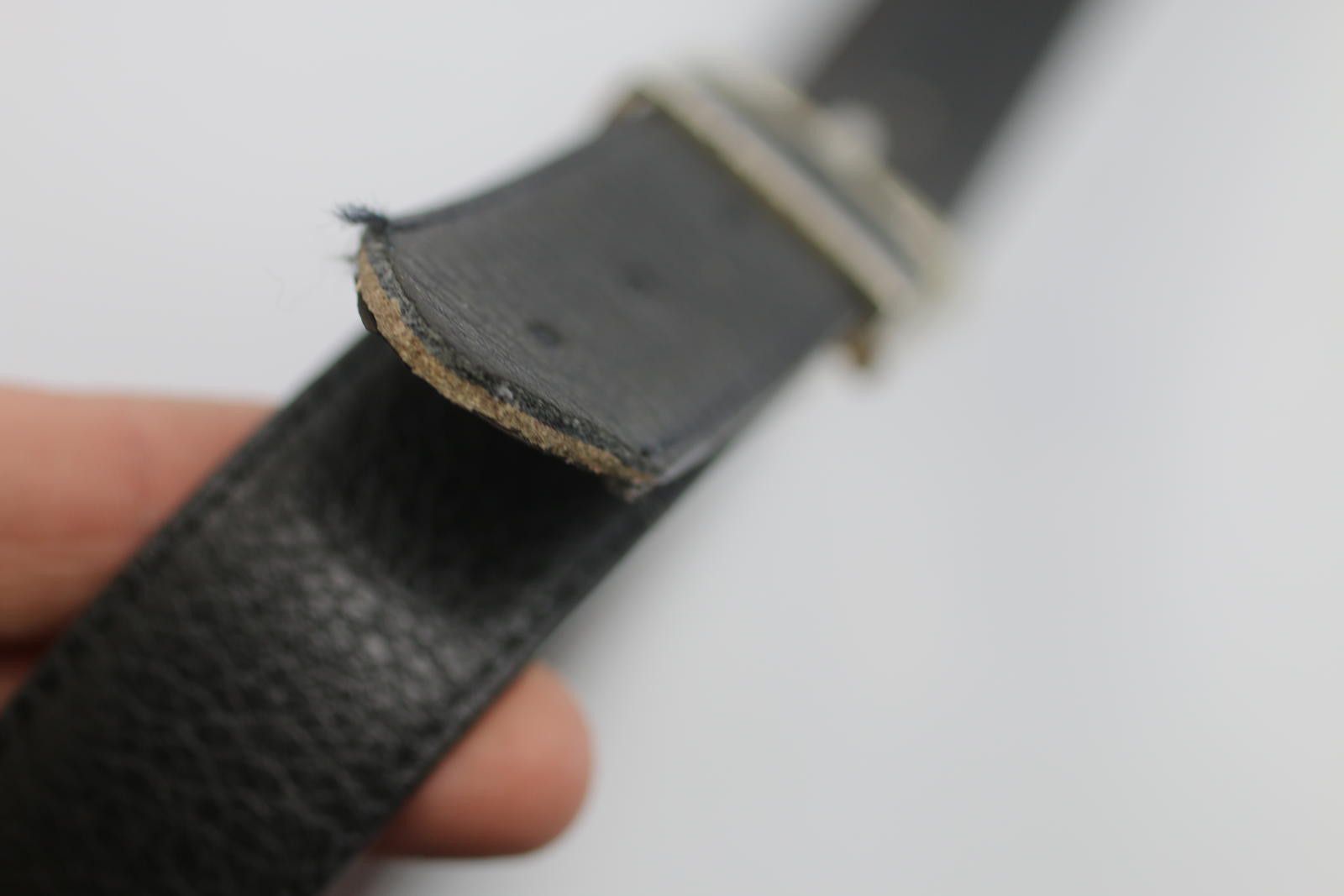 The Unbranded Brand Unisex Black Leather Belt Silver Tone Buckle Classic Style Size ONE SIZE - 4 Thumbnail